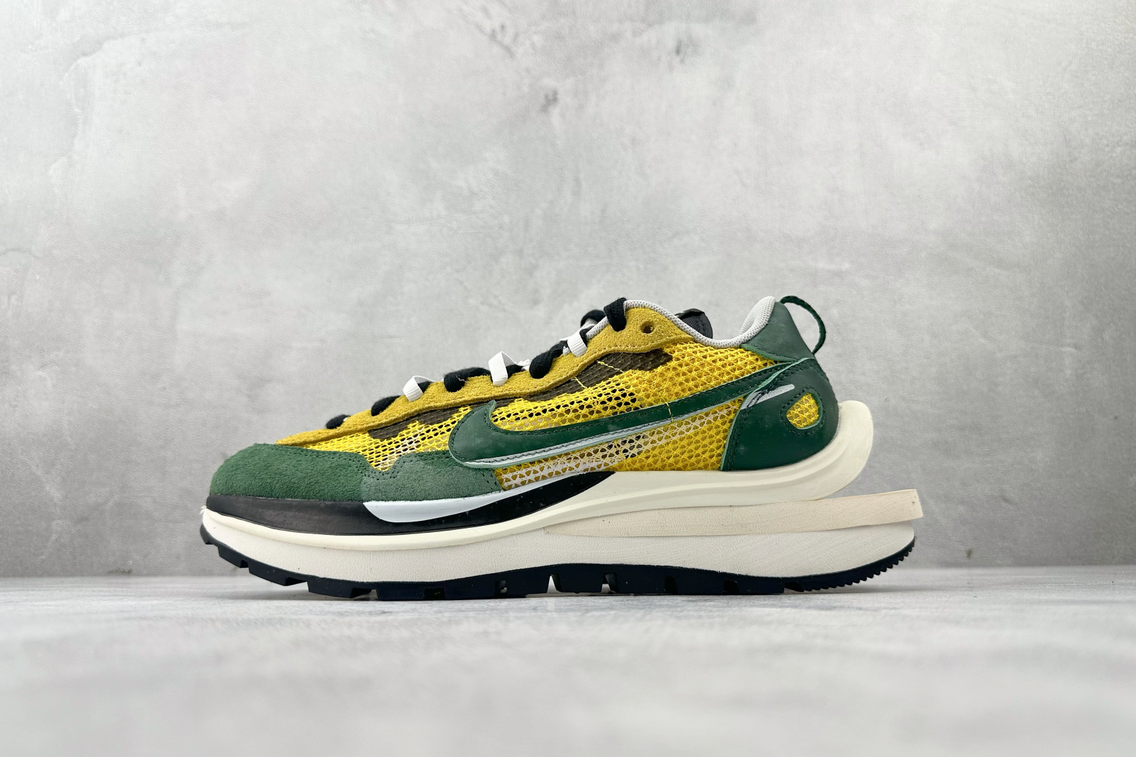 特价 顶级纯原 特价福利 Sacai x Nike VaporWaffle tour yellow 联名
