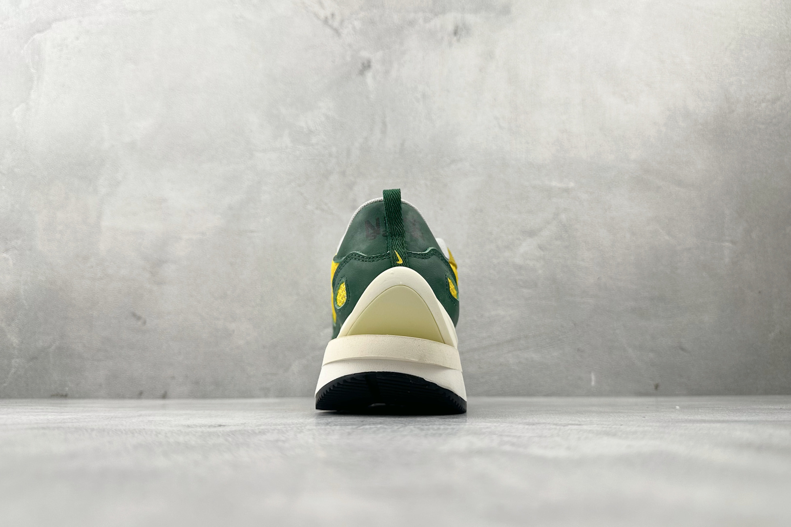 特价 顶级纯原 特价福利 Sacai x Nike VaporWaffle tour yellow 联名