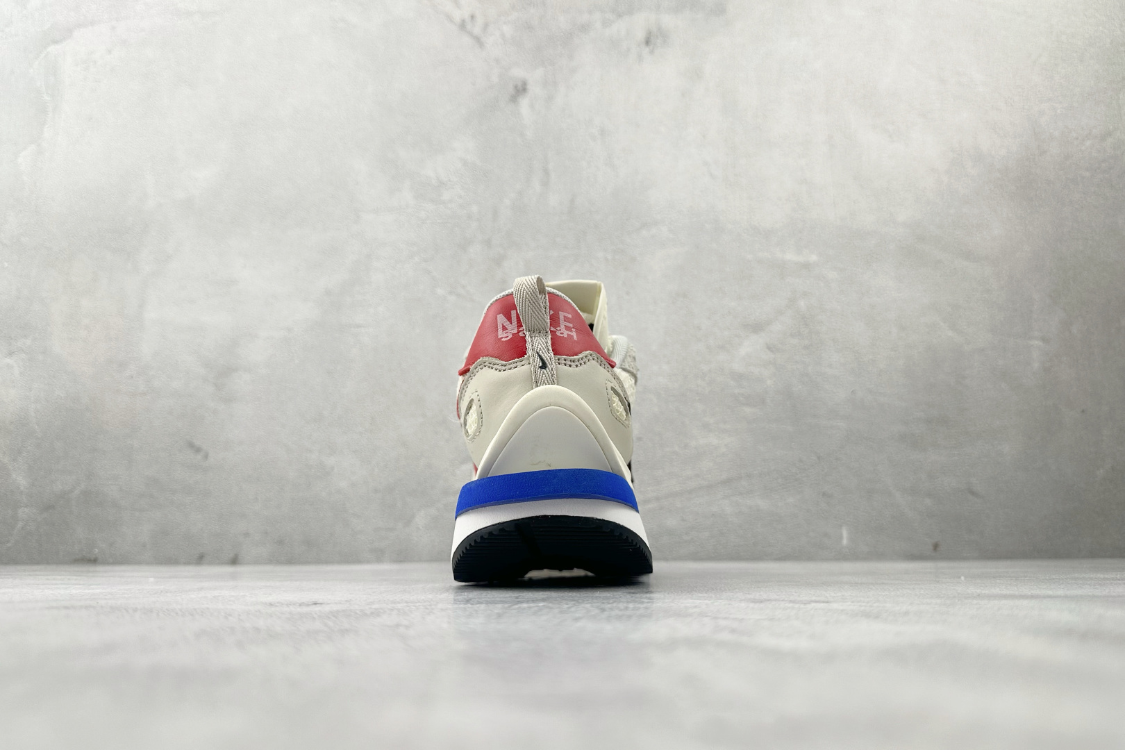 特价 顶级纯原 特价福利 Sacai x Nike VaporWaffle royal fuchsia