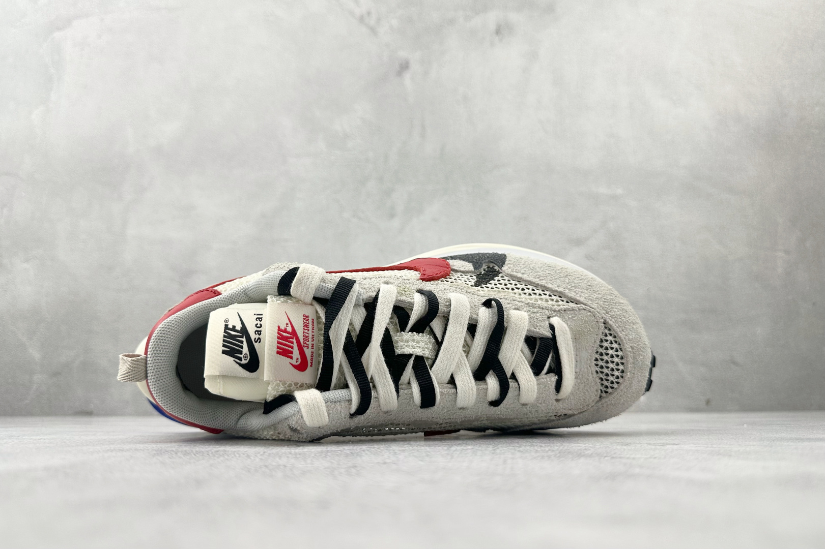 特价 顶级纯原 特价福利 Sacai x Nike VaporWaffle royal fuchsia