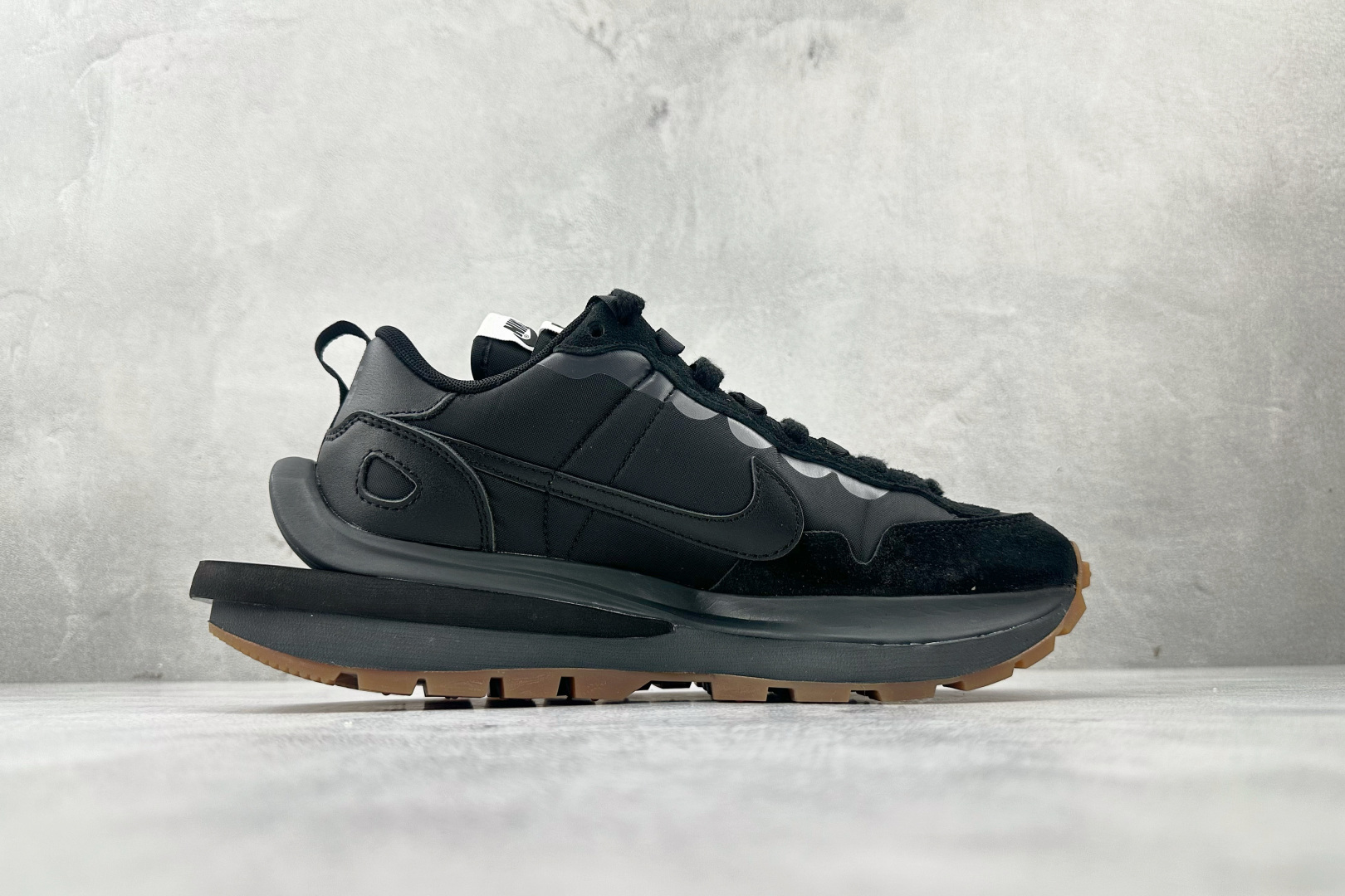 特价 顶级纯原 特价福利 Sacai x Nike VaporWaffle black and gum