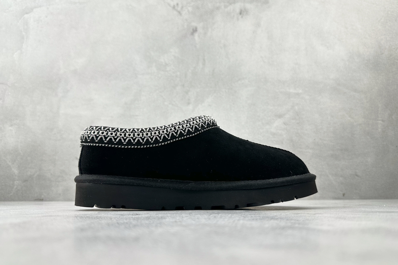 220 UGG Tazz 黑色 1122553-BLK
