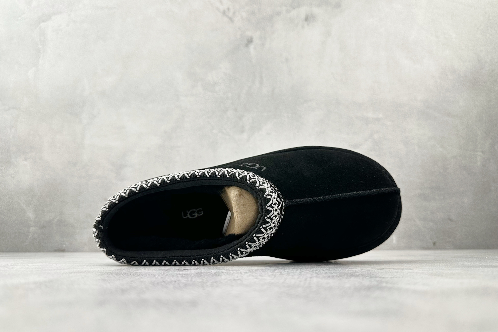 220 UGG Tazz 黑色 1122553-BLK