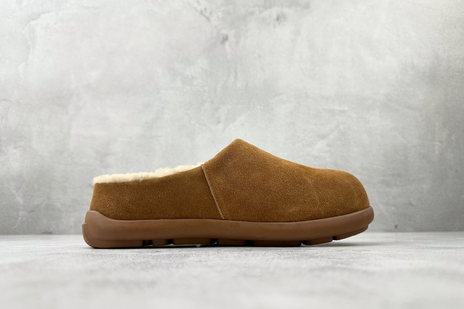 240 UGG W EVERSHEEPSKINS 栗色 1057780-Chinese UA Cheap High Quatity Brand Clothes Bags handbags Sneakers wholesale wholesaler seller from China Factory suppliers Fashion Clothing Shoes best Quality Beautiful Price 240 UGG W EVERSHEEPSKINS 栗色 1057780