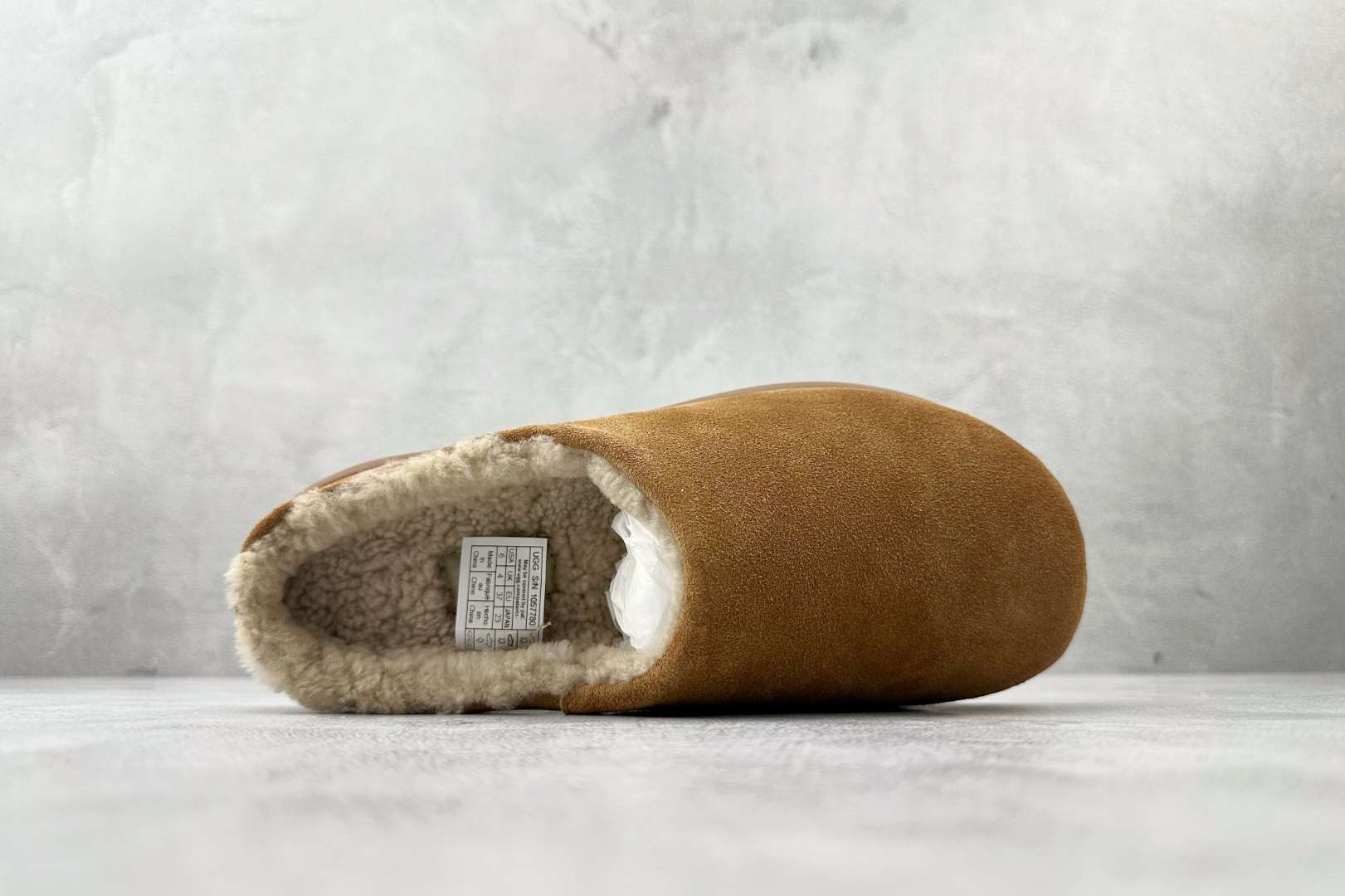 240 UGG W EVERSHEEPSKINS 栗色 1057780-Chinese UA Cheap High Quatity Brand Clothes Bags handbags Sneakers wholesale wholesaler seller from China Factory suppliers Fashion Clothing Shoes best Quality Beautiful Price 240 UGG W EVERSHEEPSKINS 栗色 1057780