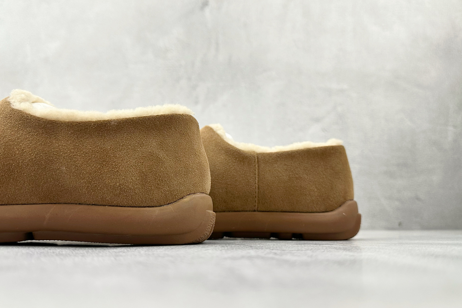 250 UGG W EVERSHEEPSKINS 栗色 1057780-2-Chinese UA Cheap High Quatity Brand Clothes Bags handbags Sneakers wholesale wholesaler seller from China Factory suppliers Fashion Clothing Shoes best Quality Beautiful Price 250 UGG W EVERSHEEPSKINS 栗色 1057780-2