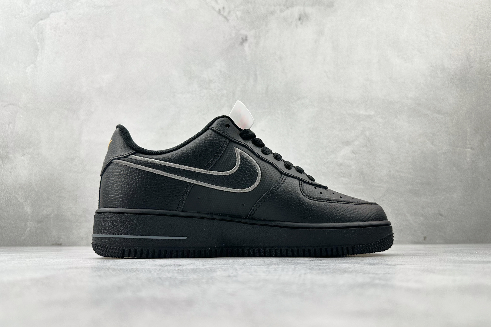 Nike Air Force 1 Low 黑色 IB7677-001