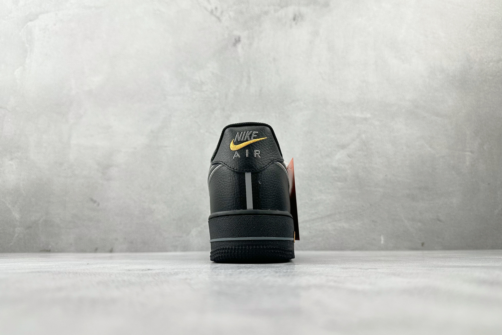 Nike Air Force 1 Low 黑色 IB7677-001