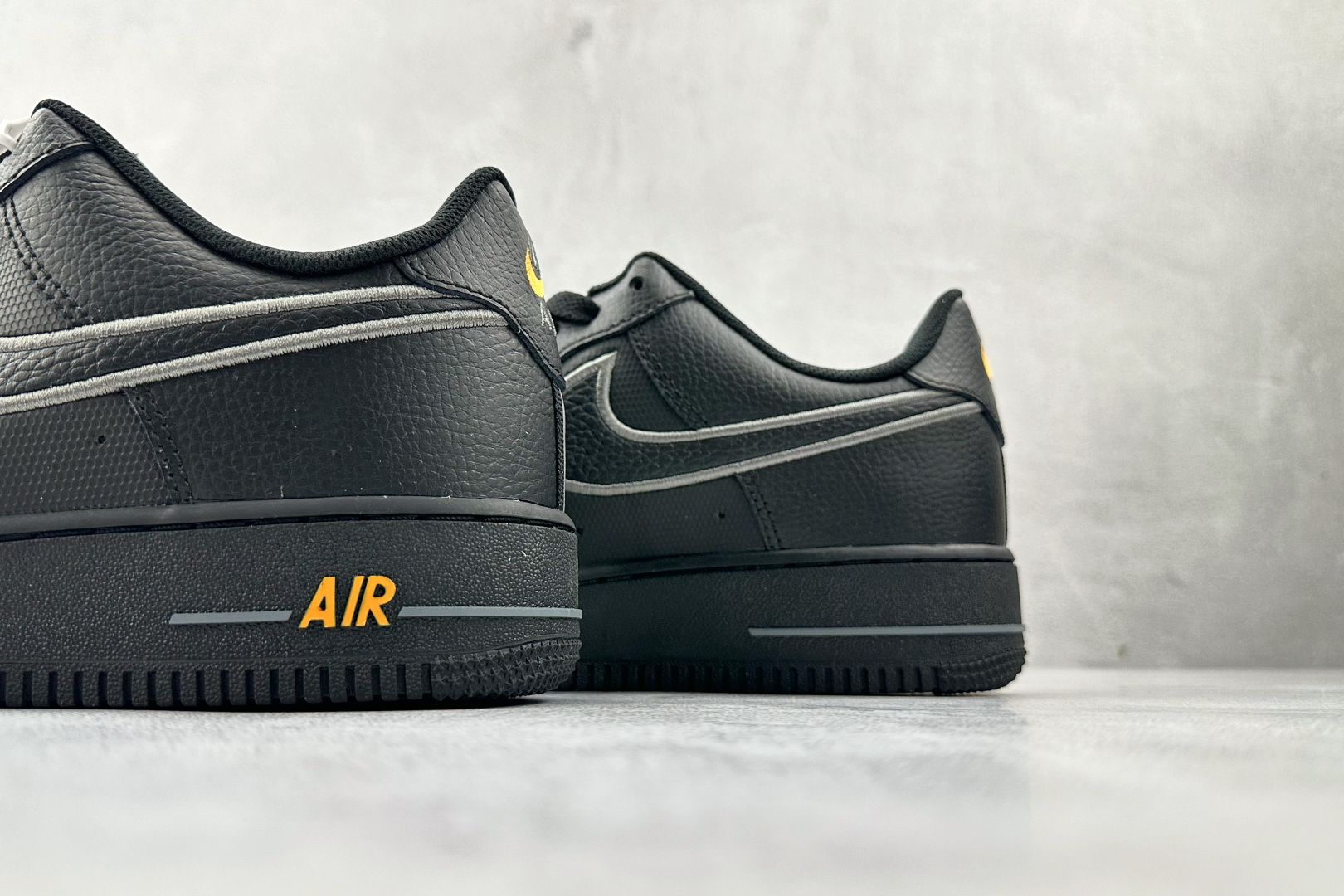 Nike Air Force 1 Low 黑色 IB7677-001