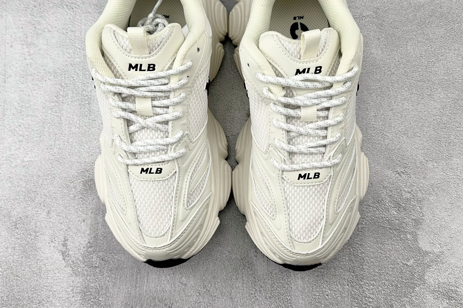 200 平台订单 MLB Basic 洛杉矶道奇队 米白色 3ASHW055N-07WHS 尺码：35 36 36.5 37 38.5 39 40 40.5 41 42 42.5 43 44 44.5 45 编码：30