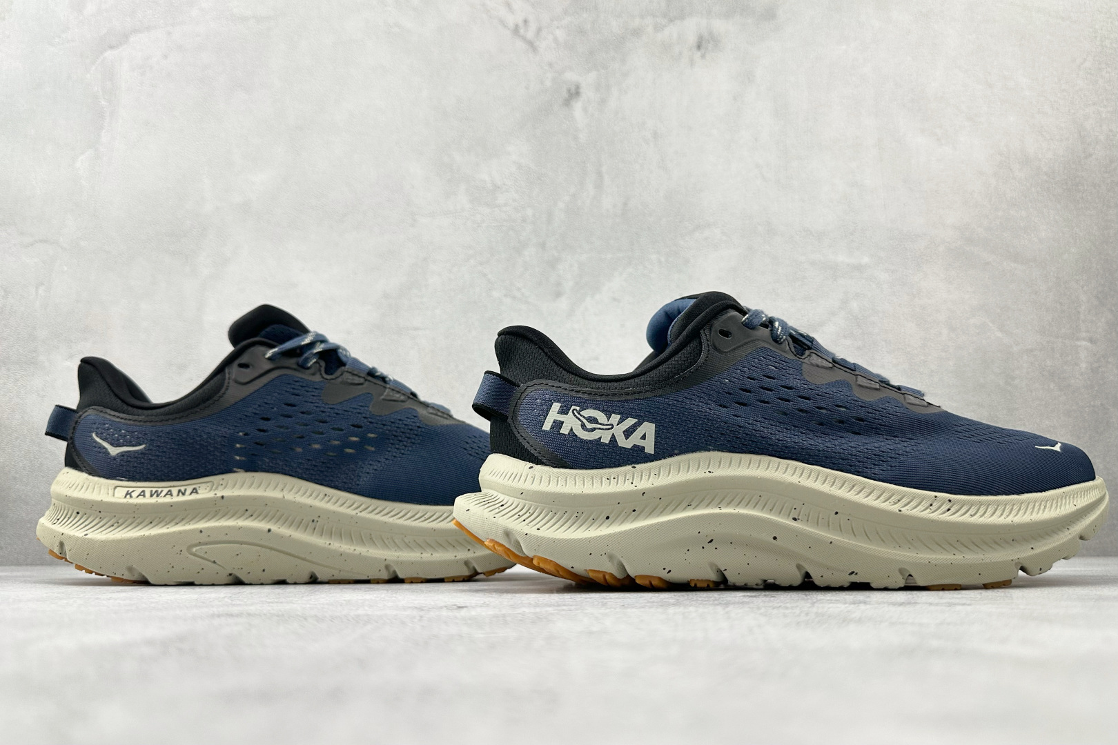 200 HOKA ONE ONE KAWANA 2 海军蓝 1147930-VCK-Chinese UA Cheap High Quatity Brand Clothes Bags handbags Sneakers wholesale wholesaler seller from China Factory suppliers Fashion Clothing Shoes best Quality Beautiful Price 200 HOKA ONE ONE KAWANA 2 海军蓝 1147930-VCK