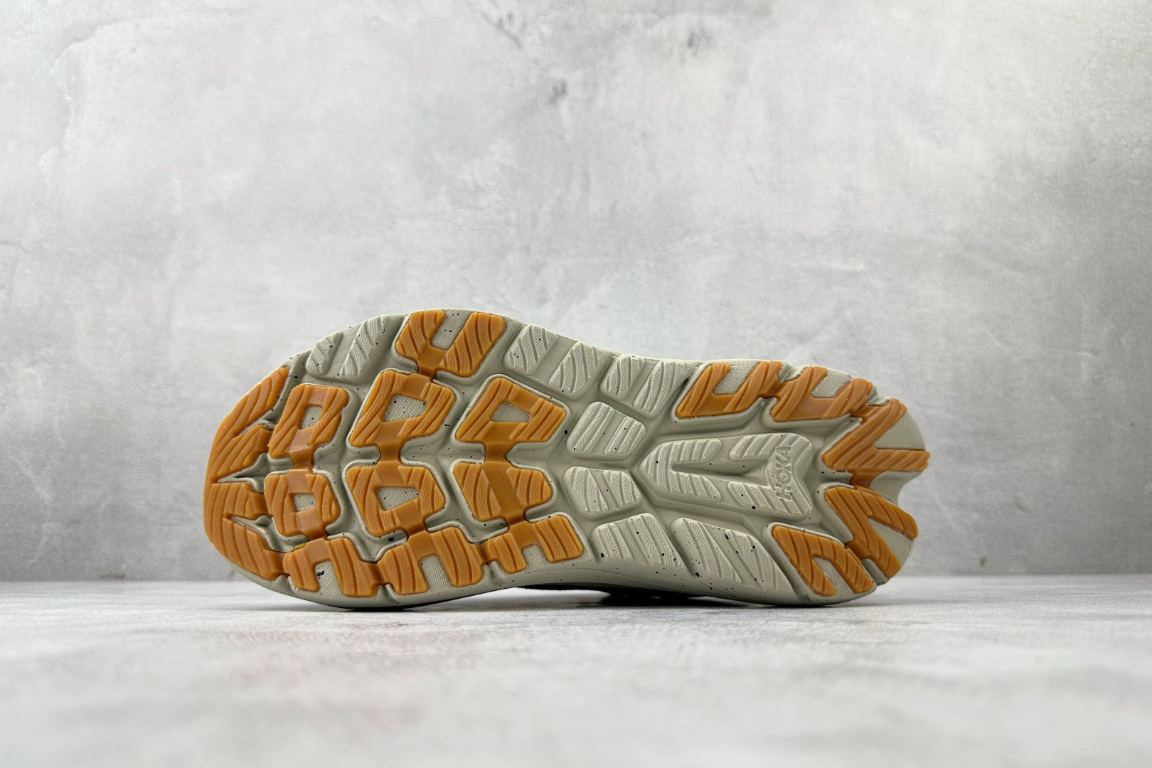 200 HOKA ONE ONE KAWANA 2 海军蓝 1147930-VCK-Chinese UA Cheap High Quatity Brand Clothes Bags handbags Sneakers wholesale wholesaler seller from China Factory suppliers Fashion Clothing Shoes best Quality Beautiful Price 200 HOKA ONE ONE KAWANA 2 海军蓝 1147930-VCK