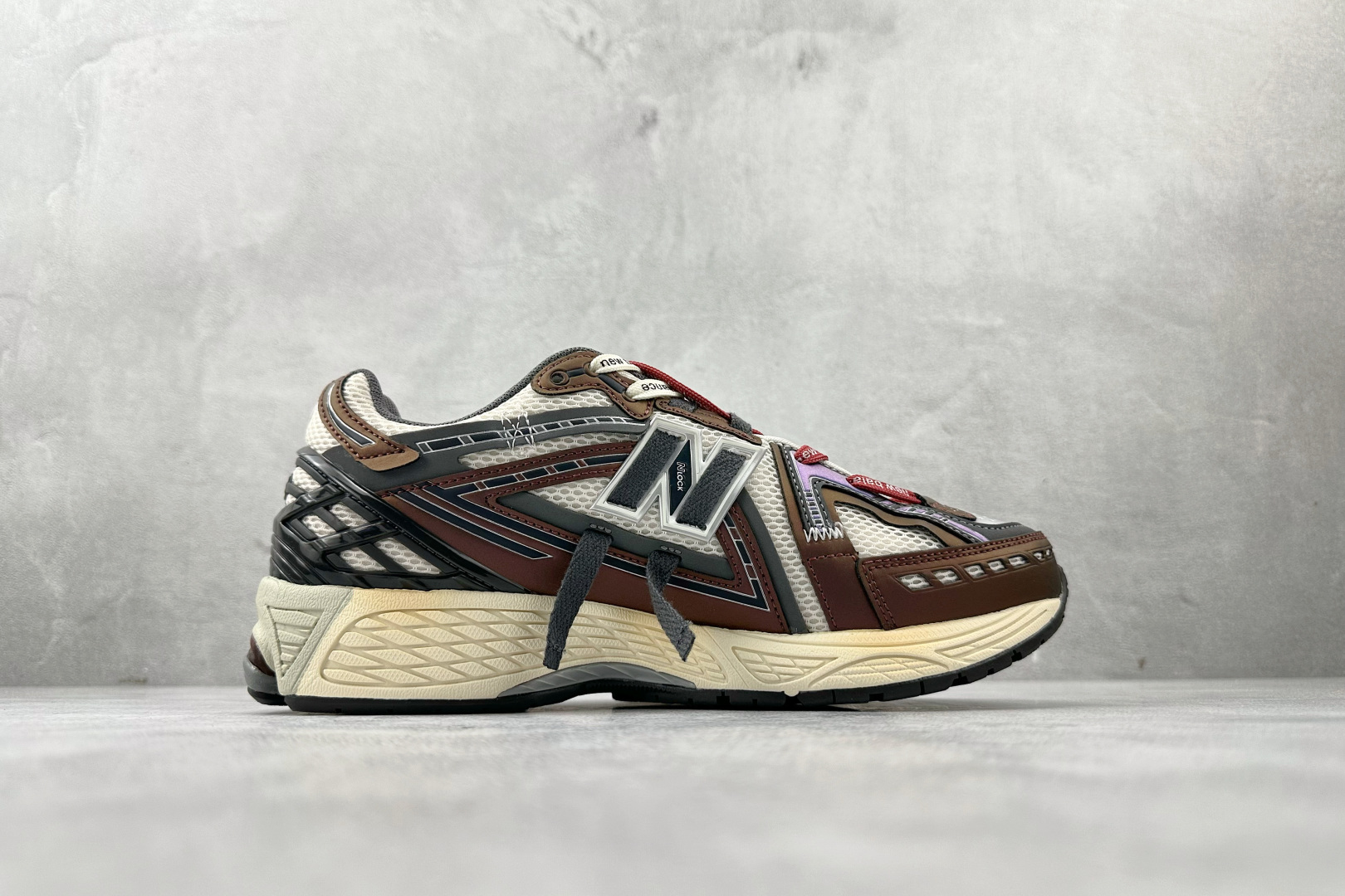 New Balance NB 1906A 米黑棕货号：M1906AR尺码：36 36.5 37 38.5