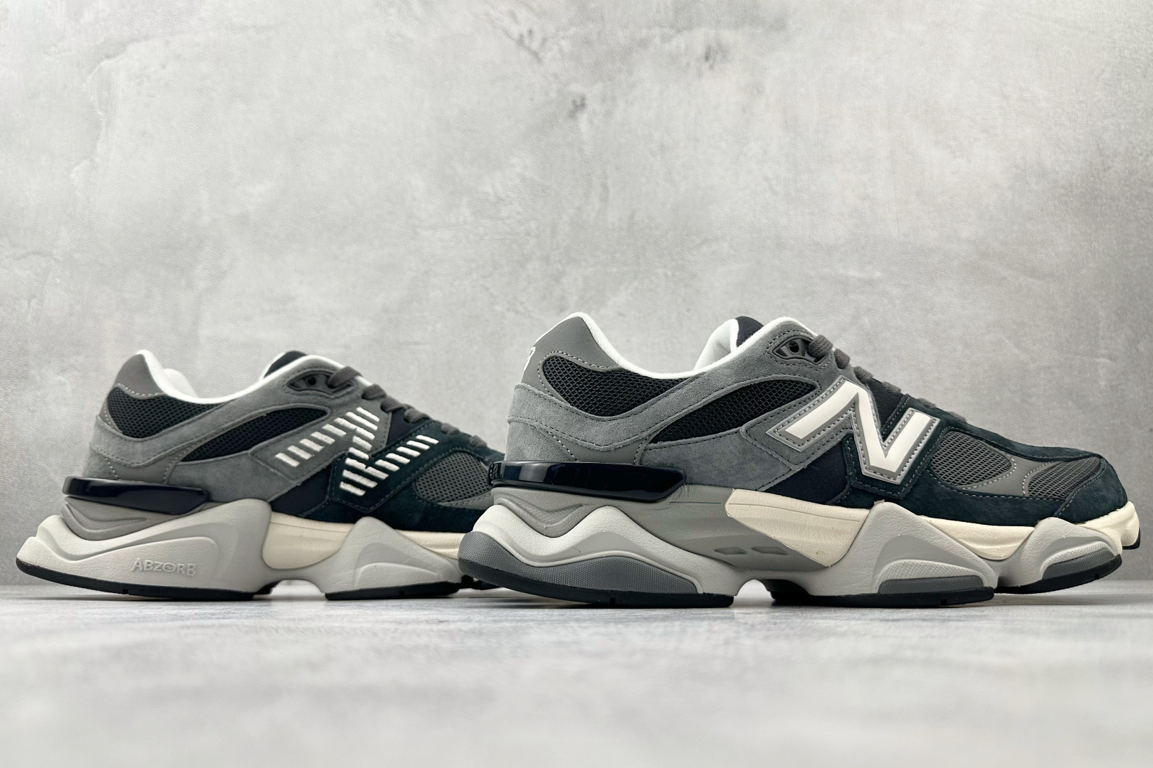230 New Balance NB 9060 黑灰色 U9060JBM