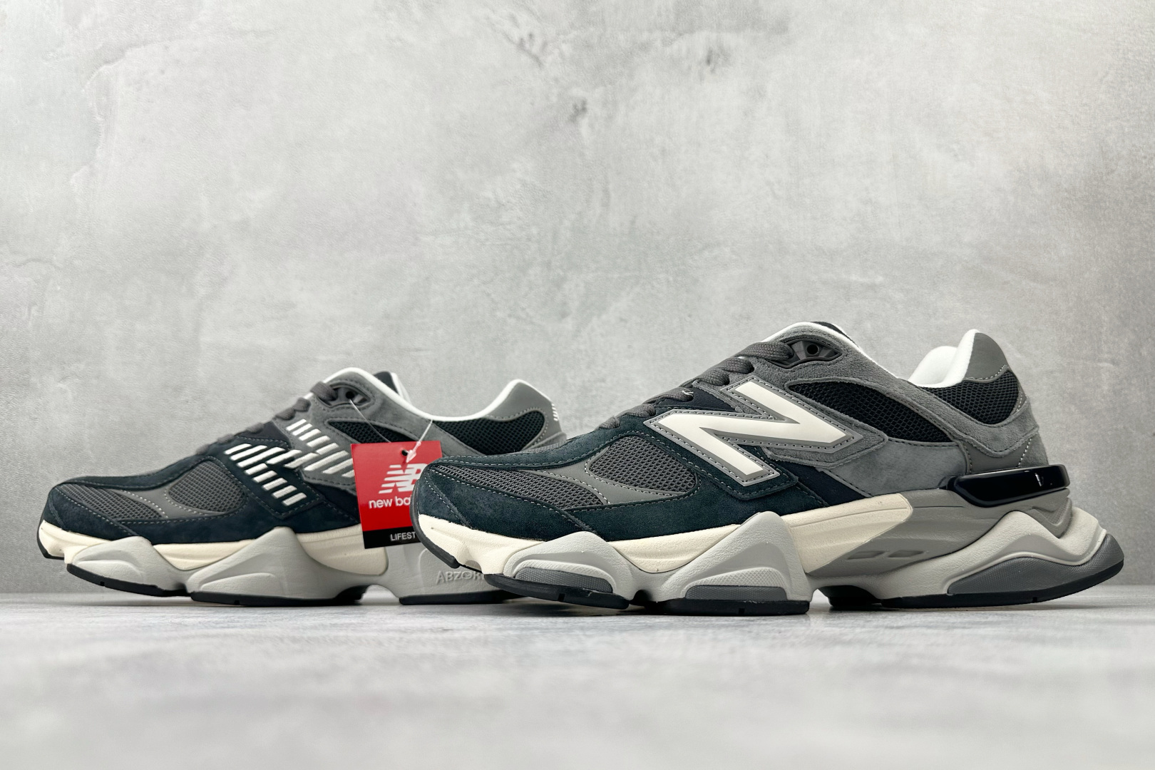 230 New Balance NB 9060 黑灰色 U9060JBM