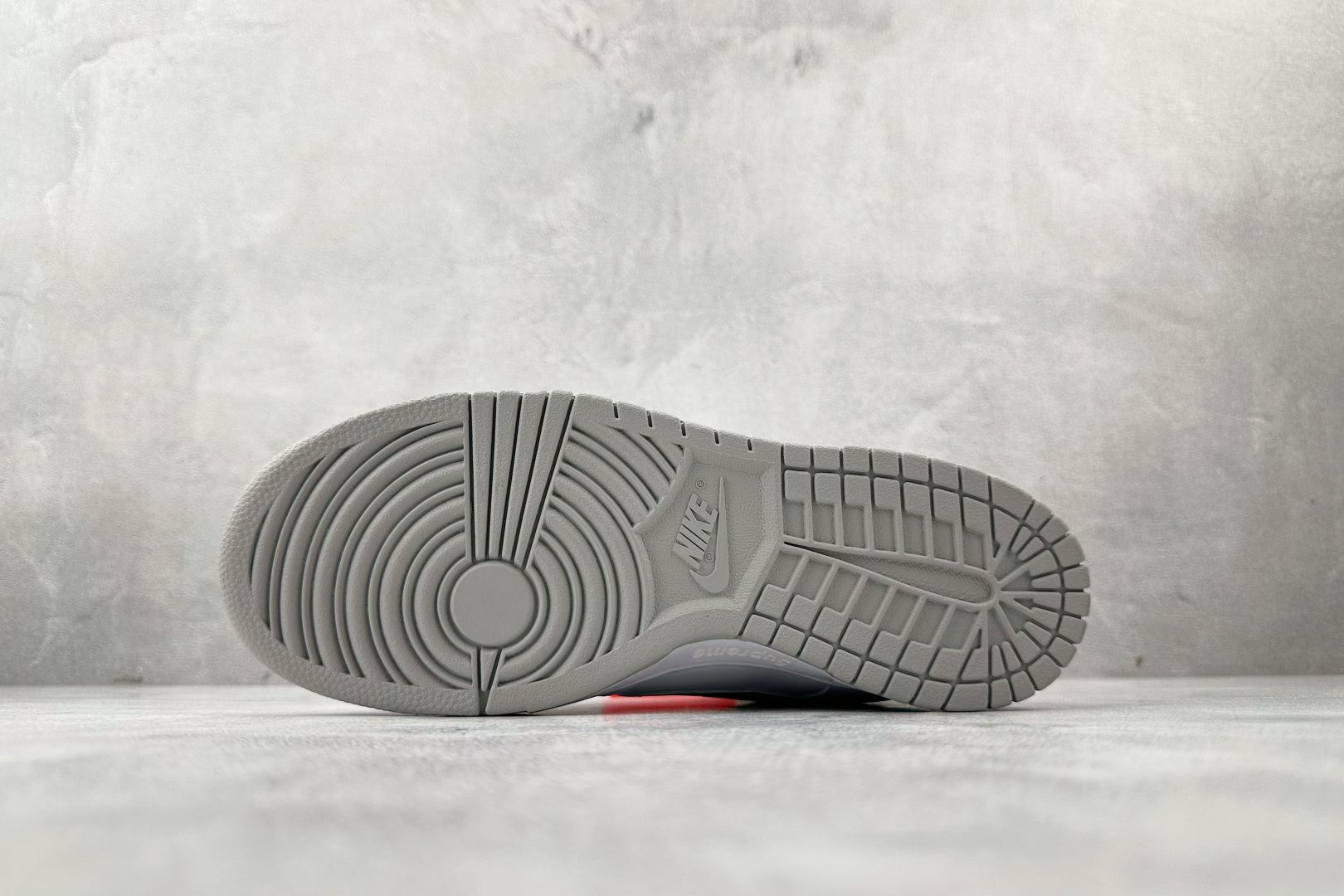 KW神版 260 口碑神作 Supreme x Nike Dunk SB DUNK LOW PRO QS 白色 HQ8487-100