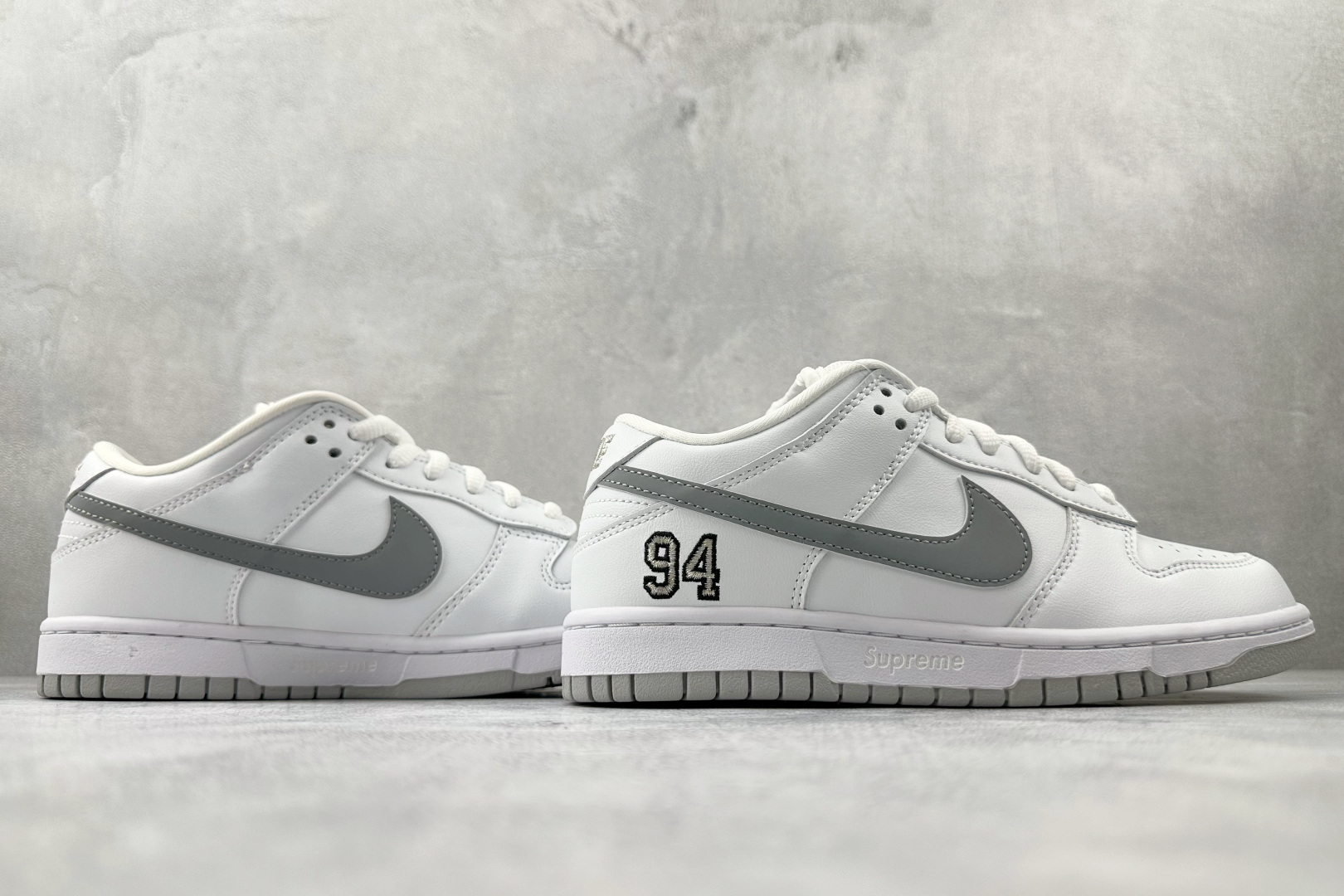 KW神版 260 口碑神作 Supreme x Nike Dunk SB DUNK LOW PRO QS 白色 HQ8487-100