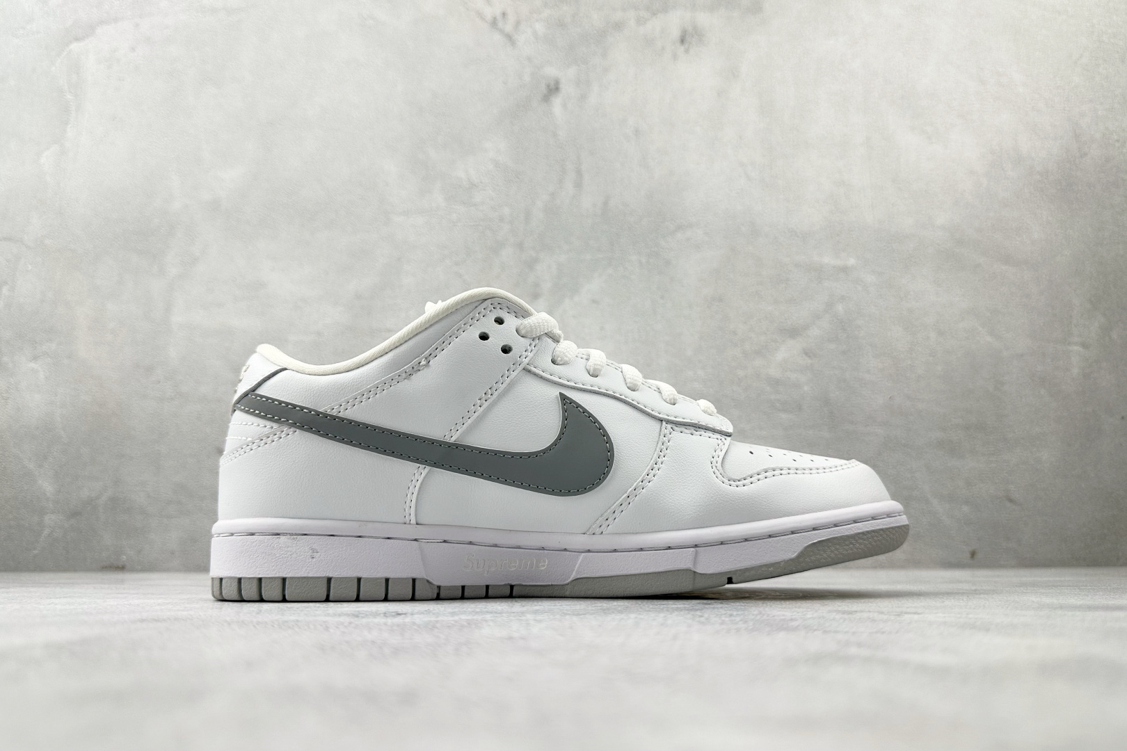 KW神版 260 口碑神作 Supreme x Nike Dunk SB DUNK LOW PRO QS 白色 HQ8487-100