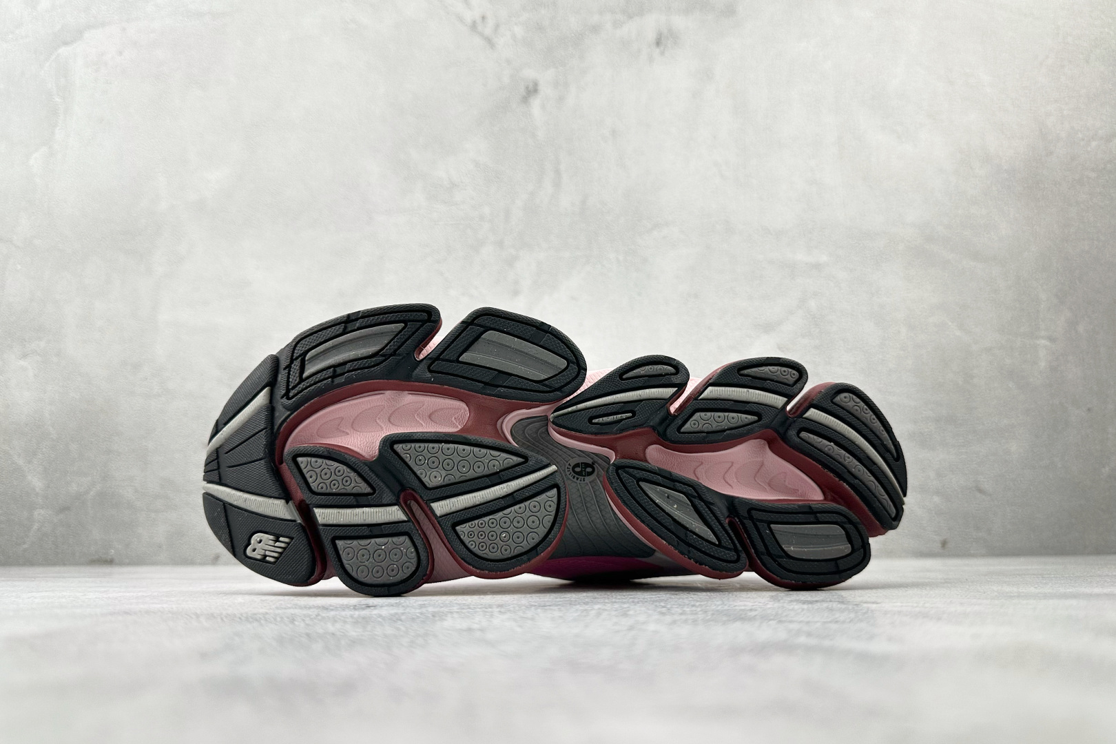 C 版 大厂出品 New Balance ABZORB 2000 粉色货号：U2000。BC尺码：36 