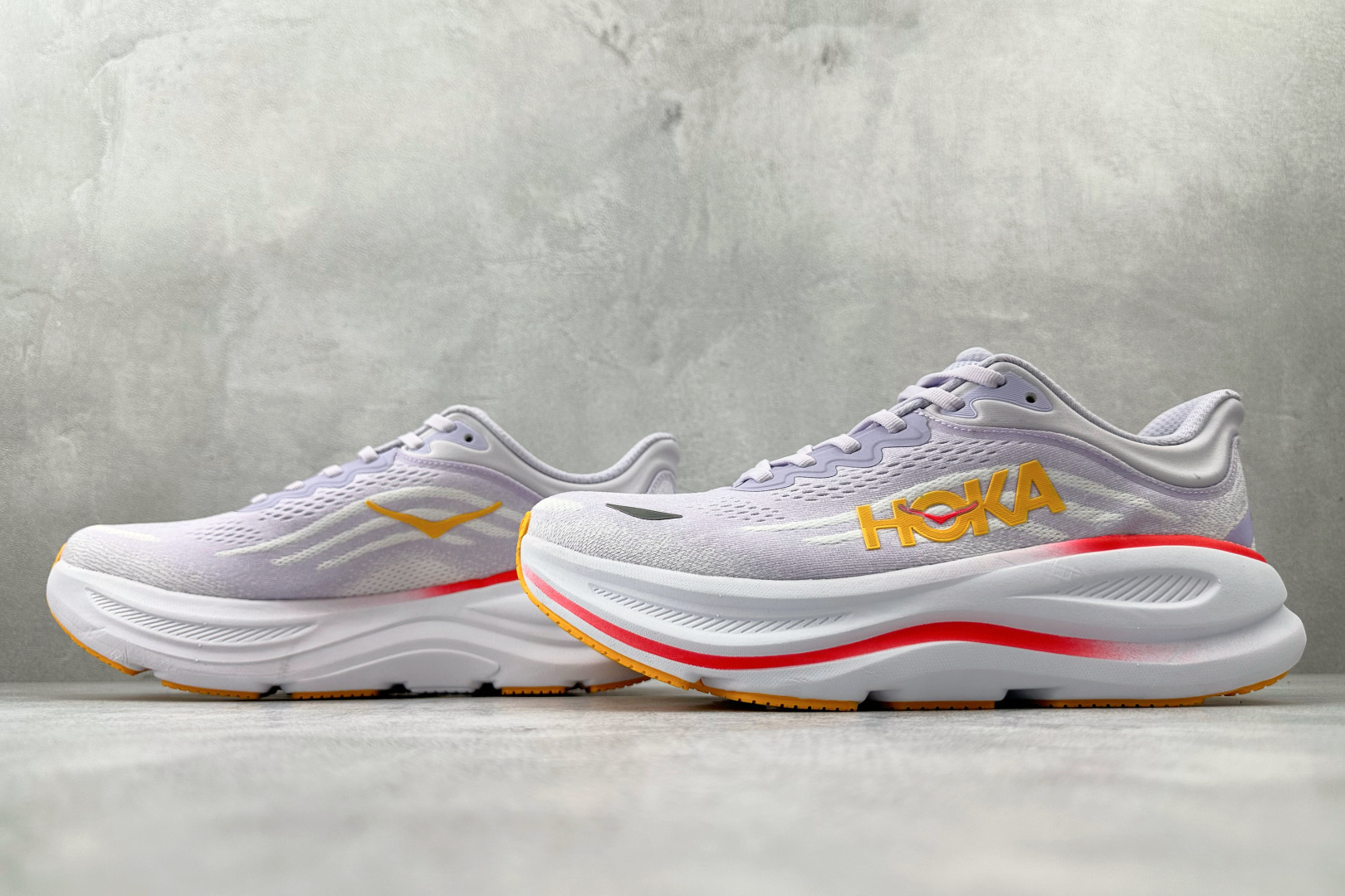 220 HOKA ONE ONE Bondi 9 紫白色 1162012-AGH