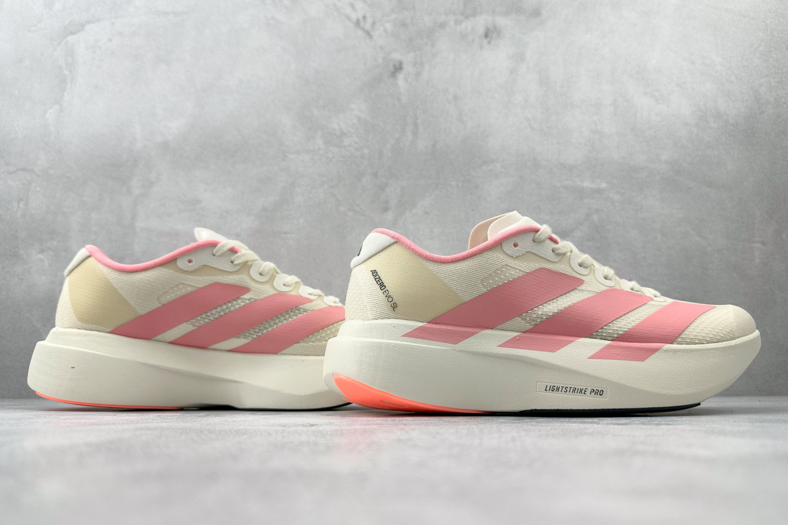 adidas Adizero Evo SL 白粉 JQ4567-Top High Quatity Cheap Sneakers Fashion Clothing Clothes Bags handbags Shoes of all Brand wholesale With The best Quality And Beautiful Price from China Factory Chinese suppliers wholesaler seller adidas Adizero Evo SL 白粉 JQ4567