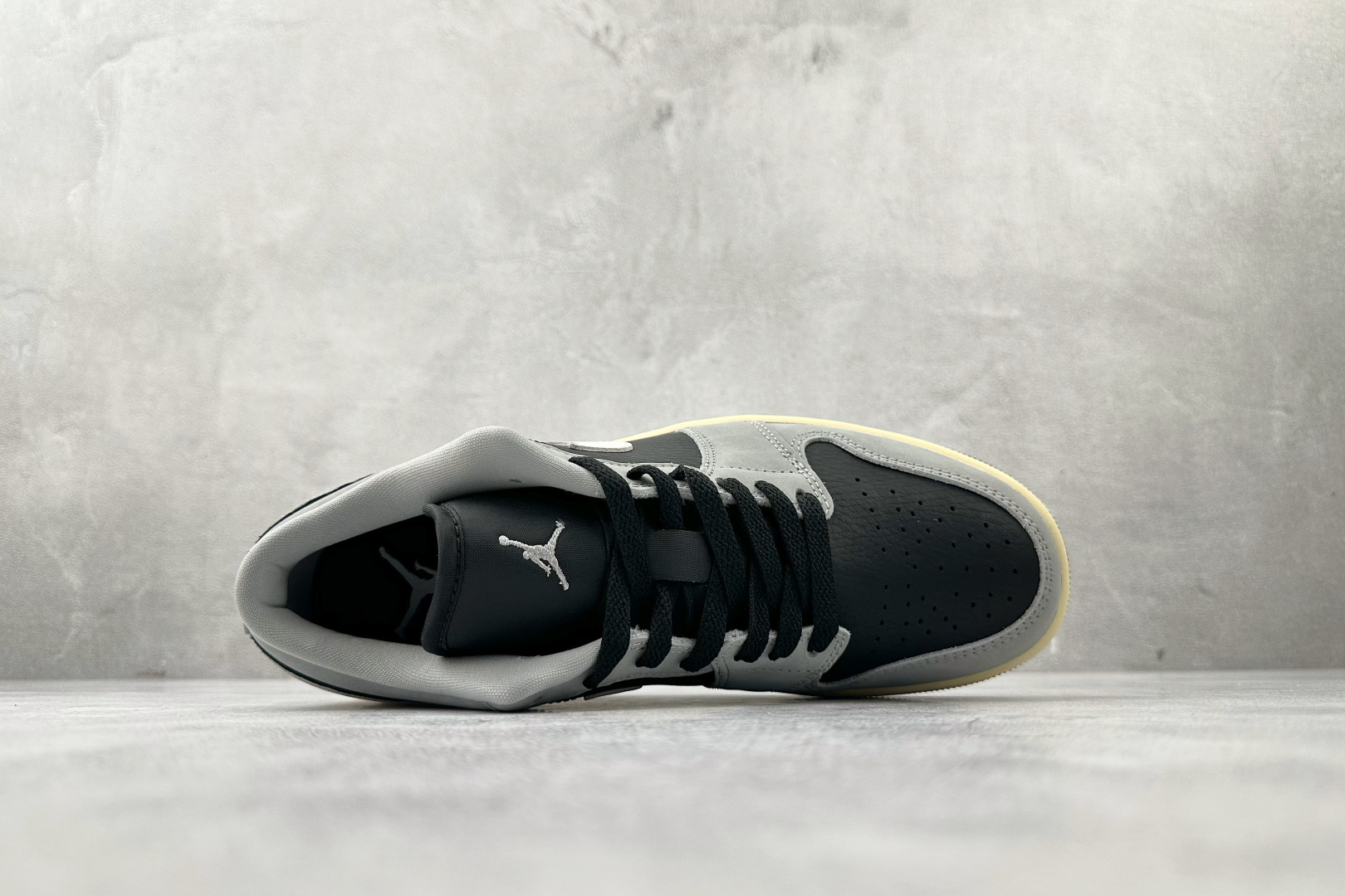 240 Jordan Air Jordan 1 Low”Light Smoke Grey” 黑灰 HQ2010-012