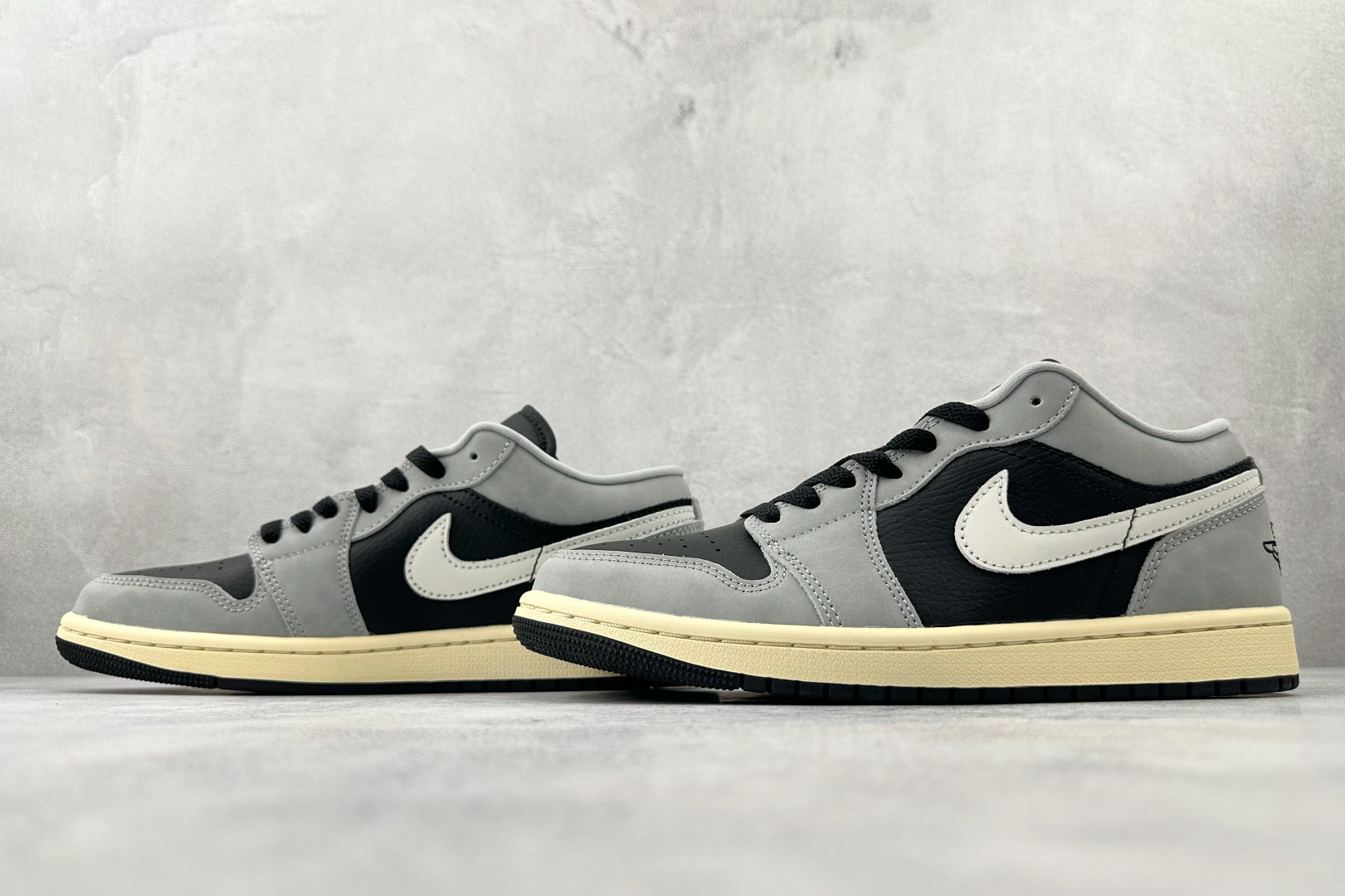 240 Jordan Air Jordan 1 Low”Light Smoke Grey” 黑灰 HQ2010-012