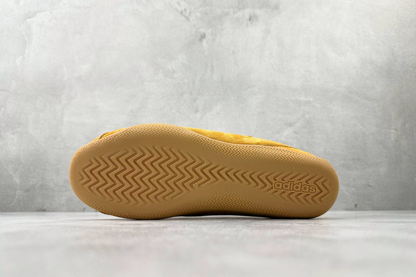 出口订单 adidas URBAN REVERIE 黄色 KJ4036