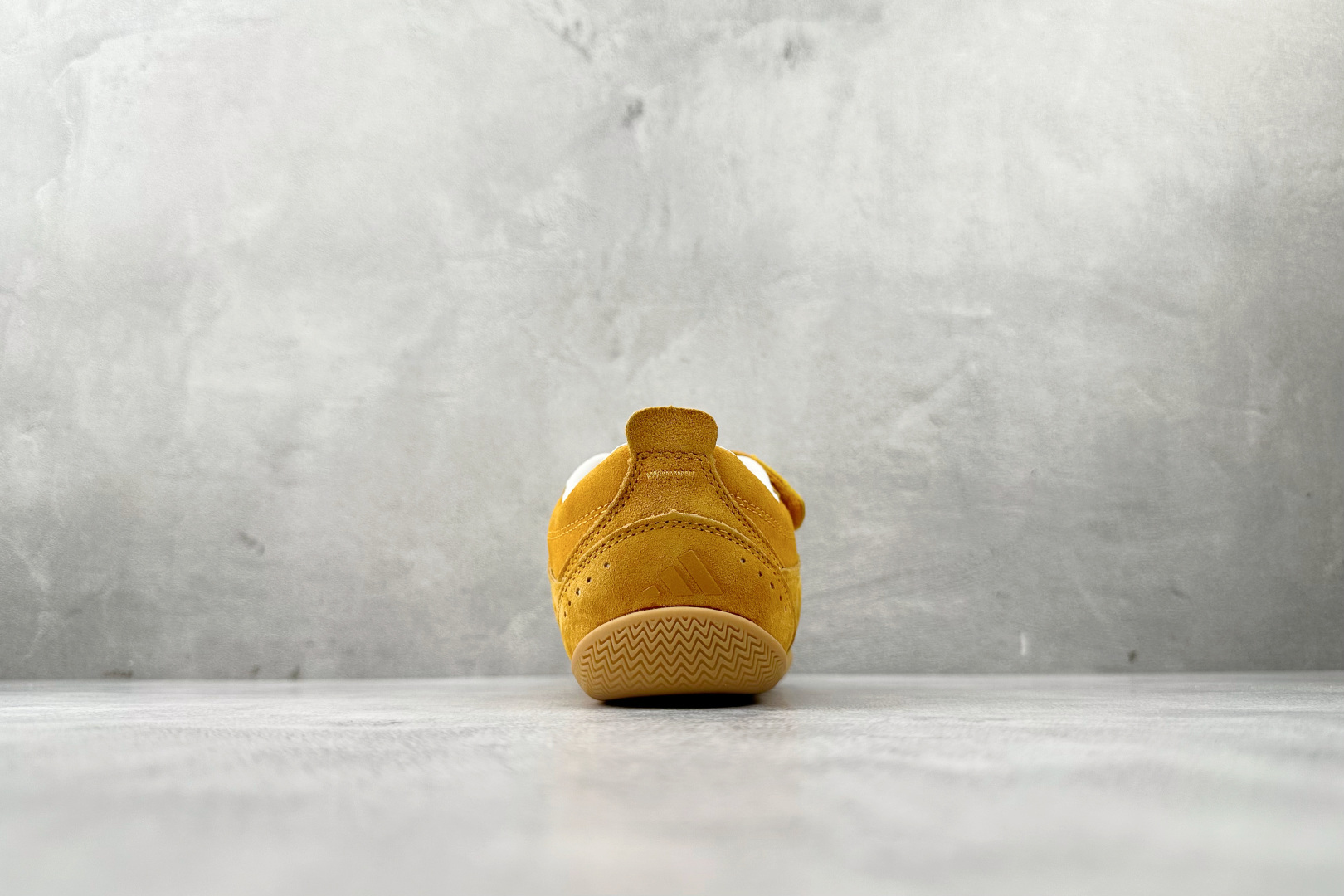 出口订单 adidas URBAN REVERIE 黄色 KJ4036