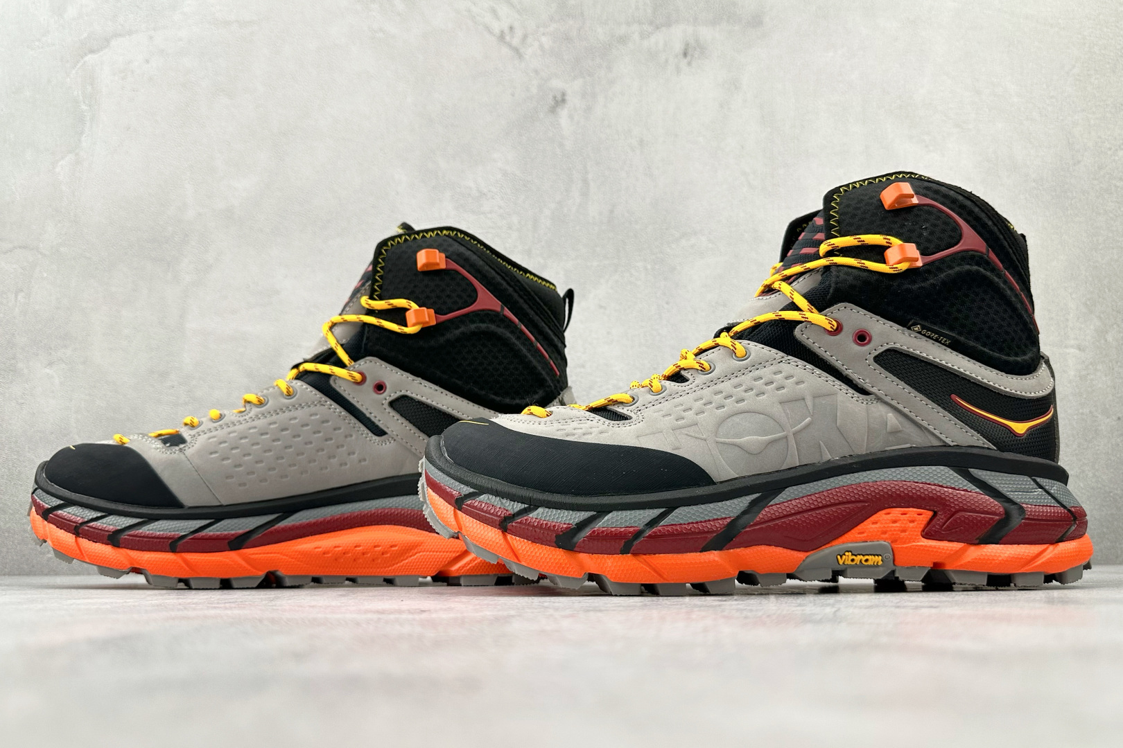 440 平台专供 HOKA ONE ONE Tor Ultra HI 黑灰色 1129958-BCPPP-Chinese UA Cheap High Quatity Brand Clothes Bags handbags Sneakers wholesale wholesaler seller from China Factory suppliers Fashion Clothing Shoes best Quality Beautiful Price 440 平台专供 HOKA ONE ONE Tor Ultra HI 黑灰色 1129958-BCPPP