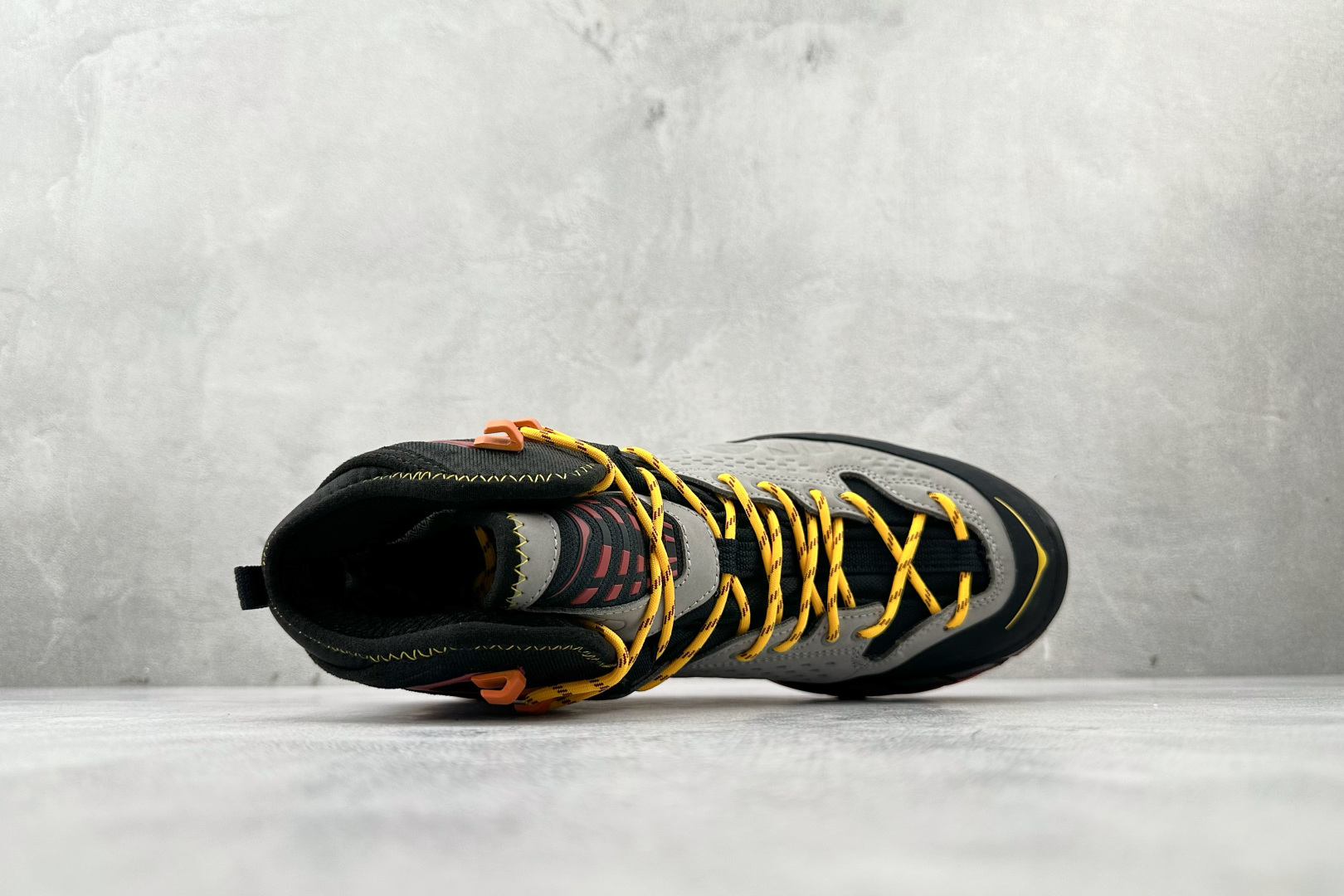 440 平台专供 HOKA ONE ONE Tor Ultra HI 黑灰色 1129958-BCPPP-Chinese UA Cheap High Quatity Brand Clothes Bags handbags Sneakers wholesale wholesaler seller from China Factory suppliers Fashion Clothing Shoes best Quality Beautiful Price 440 平台专供 HOKA ONE ONE Tor Ultra HI 黑灰色 1129958-BCPPP