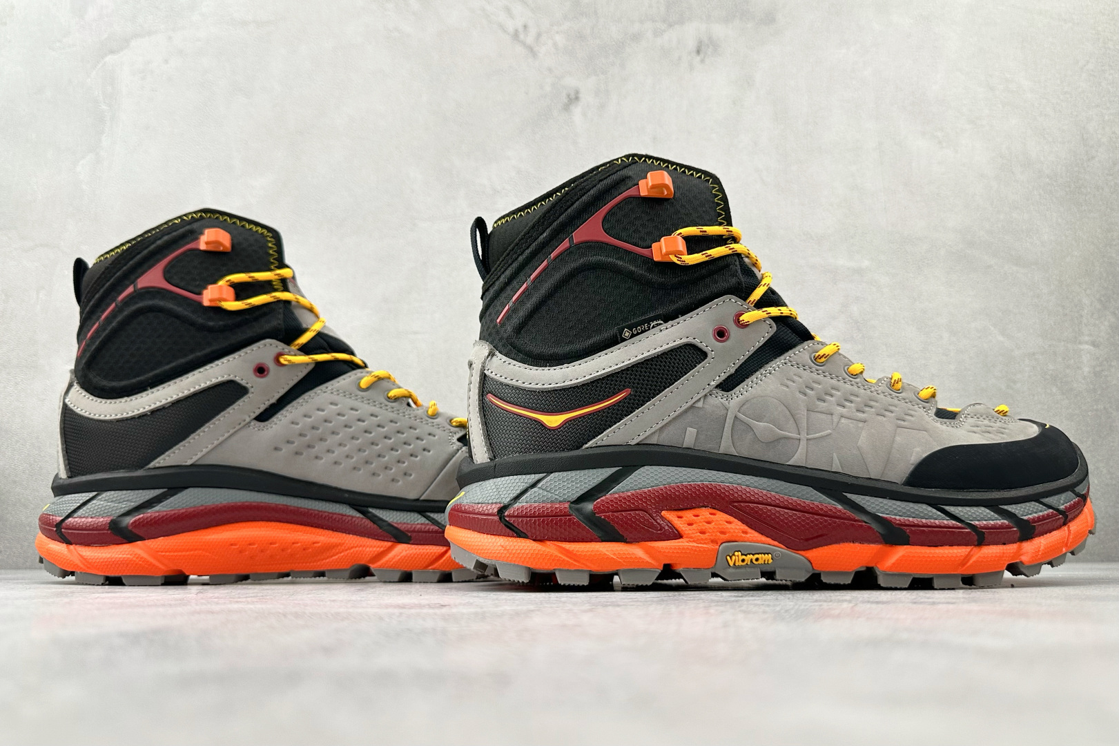 440 平台专供 HOKA ONE ONE Tor Ultra HI 黑灰色 1129958-BCPPP-Chinese UA Cheap High Quatity Brand Clothes Bags handbags Sneakers wholesale wholesaler seller from China Factory suppliers Fashion Clothing Shoes best Quality Beautiful Price 440 平台专供 HOKA ONE ONE Tor Ultra HI 黑灰色 1129958-BCPPP