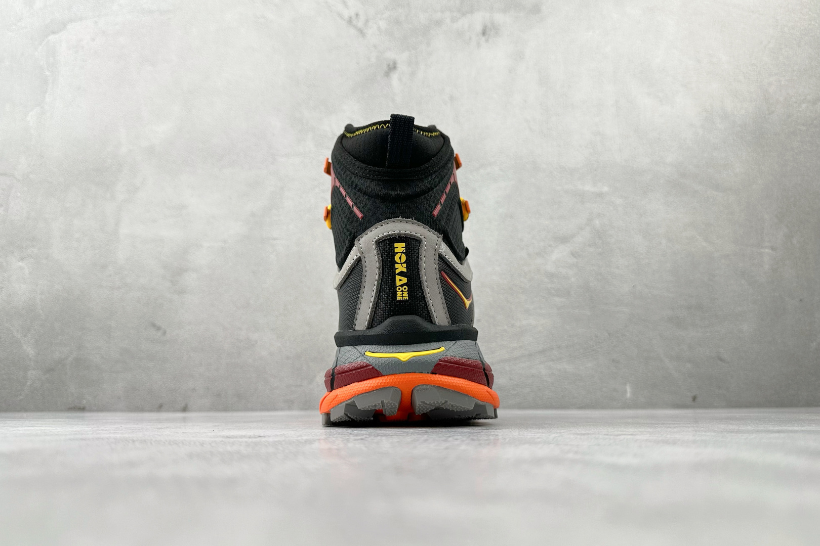 440 平台专供 HOKA ONE ONE Tor Ultra HI 黑灰色 1129958-BCPPP-Chinese UA Cheap High Quatity Brand Clothes Bags handbags Sneakers wholesale wholesaler seller from China Factory suppliers Fashion Clothing Shoes best Quality Beautiful Price 440 平台专供 HOKA ONE ONE Tor Ultra HI 黑灰色 1129958-BCPPP