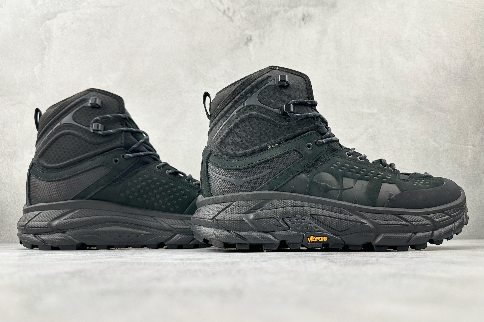 440 平台专供 HOKA ONE ONE Tor Ultra HI 黑色 1129958-BBLC