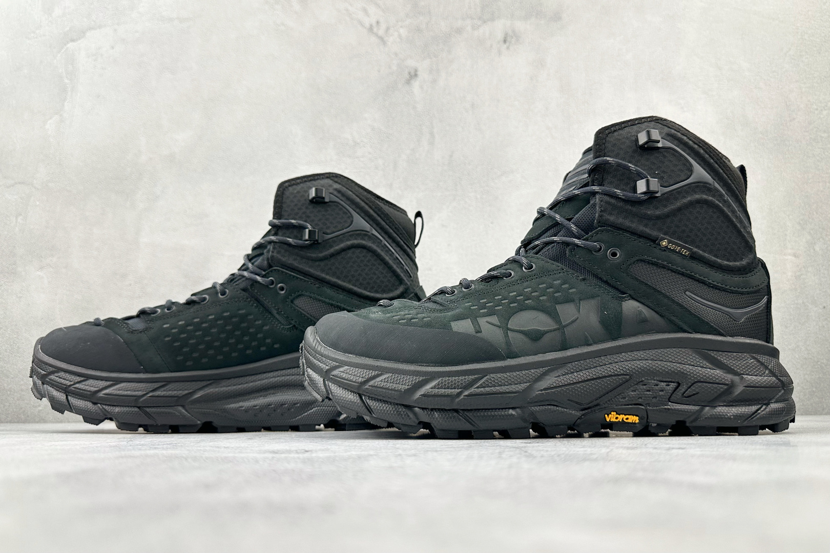 440 平台专供 HOKA ONE ONE Tor Ultra HI 黑色 1129958-BBLC