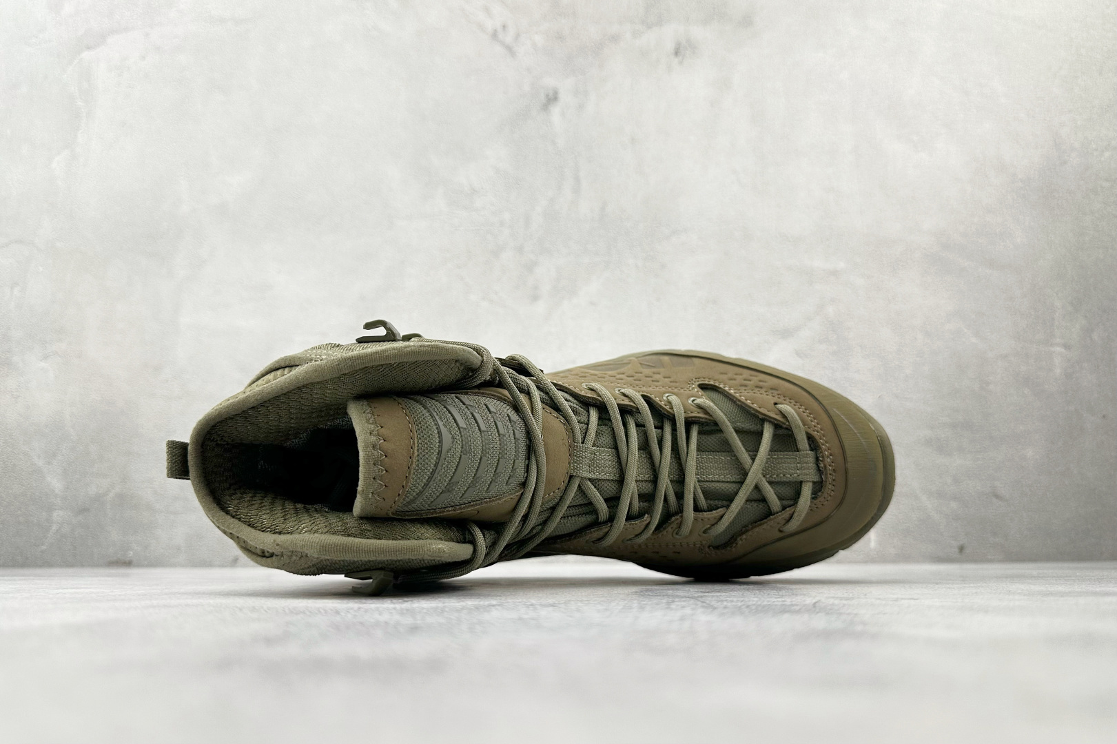 440 平台专供 HOKA ONE ONE Tor Ultra HI 棕绿 1129958-BOIG