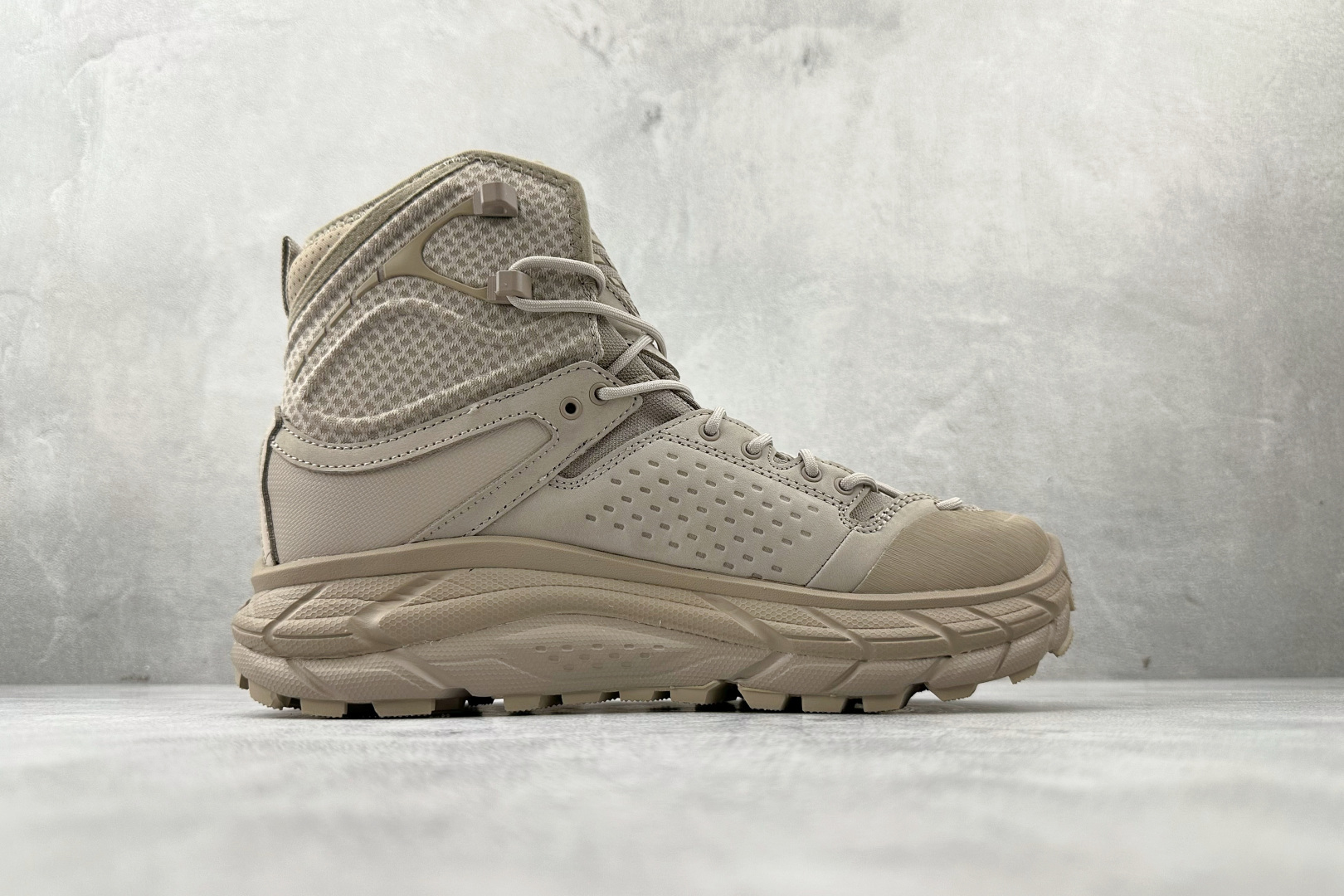 440 平台专供 HOKA ONE ONE Tor Ultra HI 米色 1129958-STPST