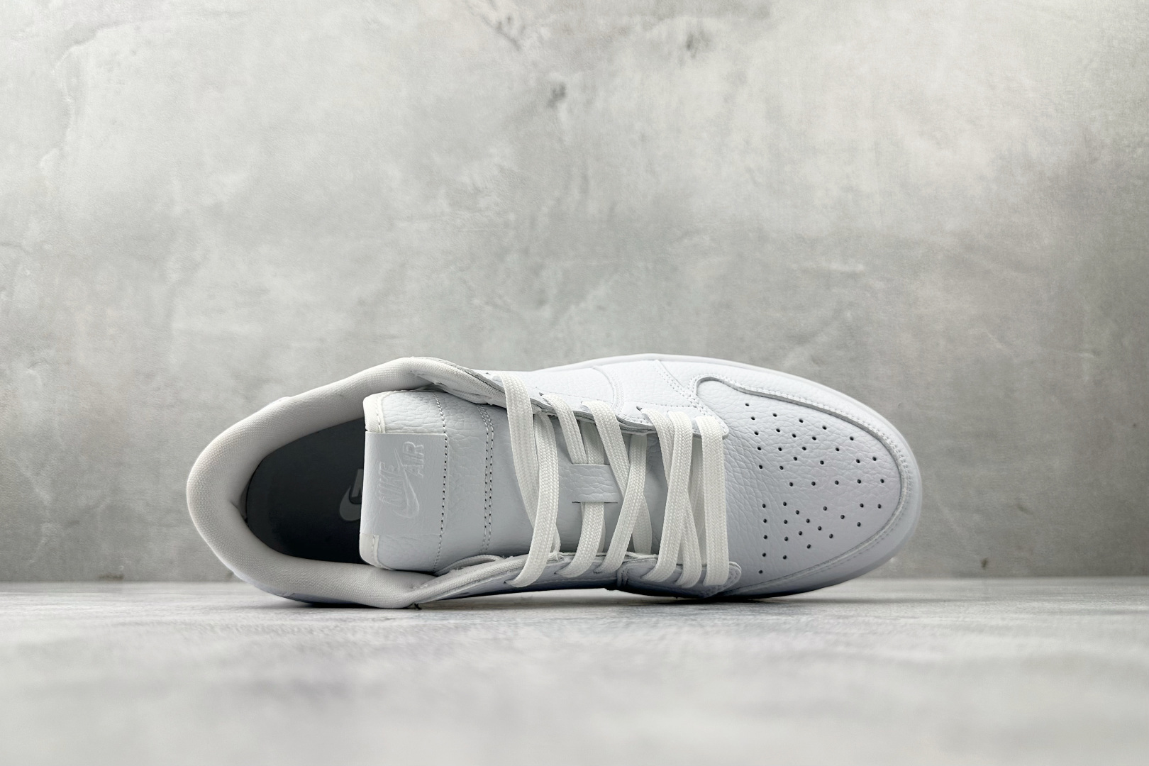 200 Jordan Air Jordan 1 白 872782-100