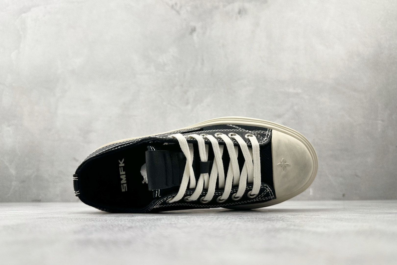 绿X/M SMFK COMPASS METEOR ROVE 荒野黑货号：S0002B2尺码 ：36 36