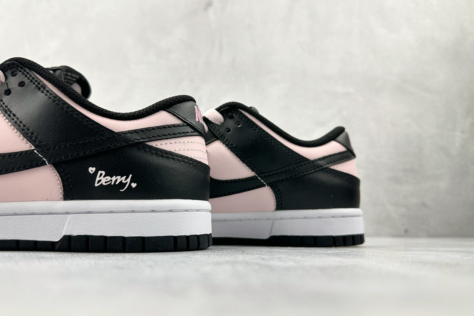 定制球鞋 Nike Dunk 樱花白桃 黑粉 DD1391-100 定制球鞋 Nike Dunk 樱花白桃 黑粉 DD1391-100