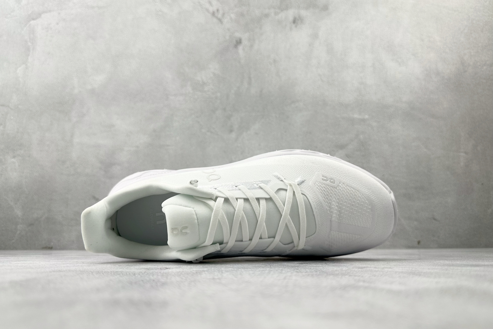 180 On昂跑 Cloudtilt 白色 3ME1010-Chinese UA Cheap High Quatity Brand Clothes Bags handbags Sneakers wholesale wholesaler seller from China Factory suppliers Fashion Clothing Shoes best Quality Beautiful Price 180 On昂跑 Cloudtilt 白色 3ME1010