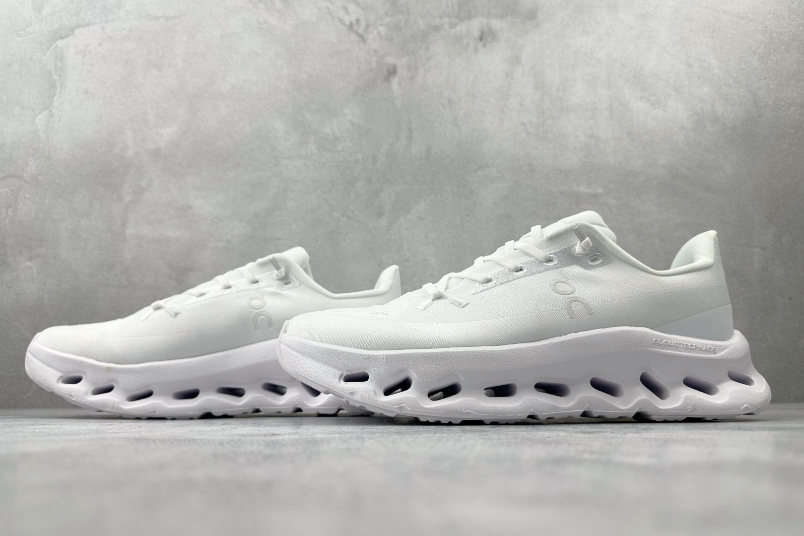 180 On昂跑 Cloudtilt 白色 3ME1010-Chinese UA Cheap High Quatity Brand Clothes Bags handbags Sneakers wholesale wholesaler seller from China Factory suppliers Fashion Clothing Shoes best Quality Beautiful Price 180 On昂跑 Cloudtilt 白色 3ME1010