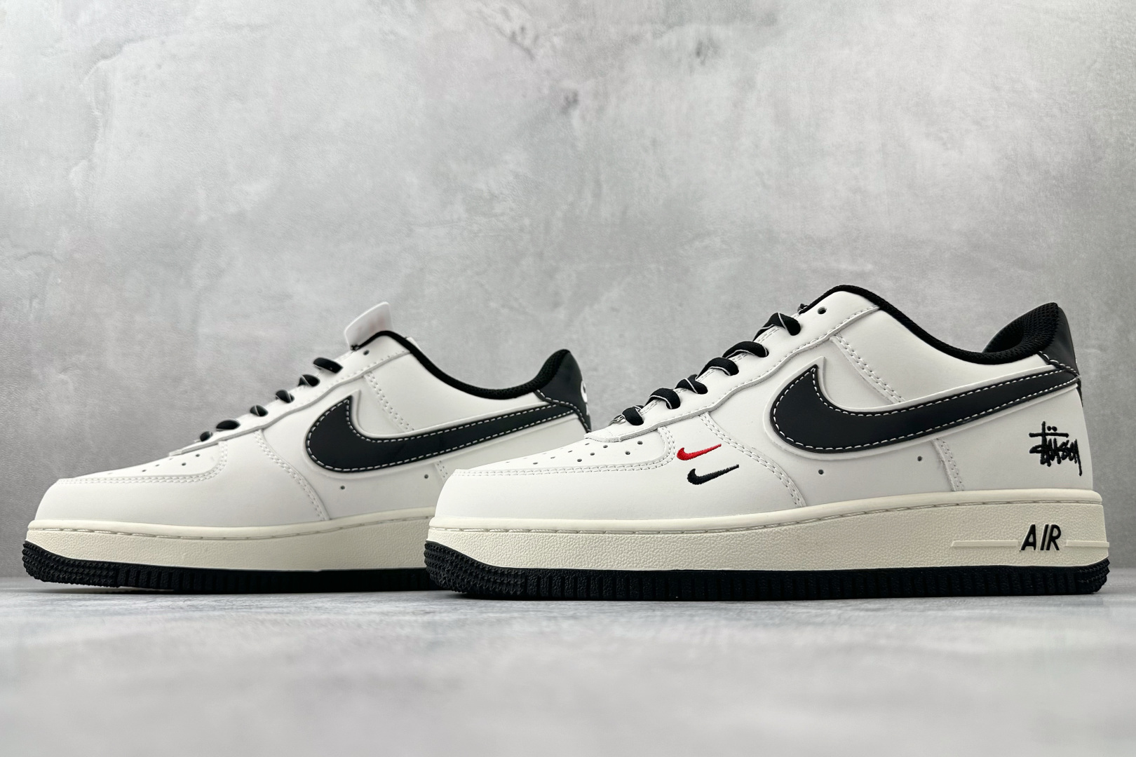 Nike Air Force 1 07 斯图西 联名 黑白 CS5288-037 Nike Air Force 1 07 斯图西 联名 黑白 CS5288-037