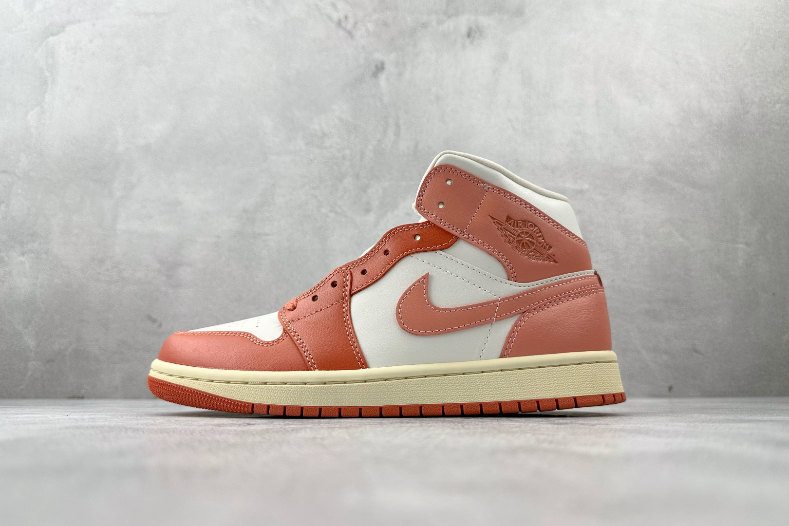 Jordan Air Jordan 1 白粉色 BQ6472-180