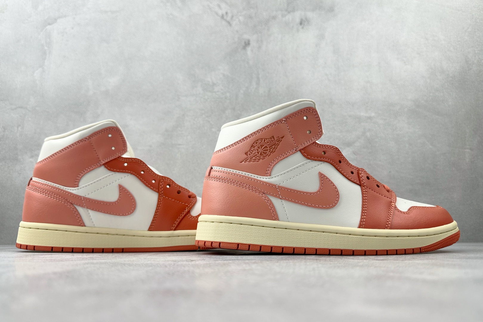 Jordan Air Jordan 1 白粉色 BQ6472-180