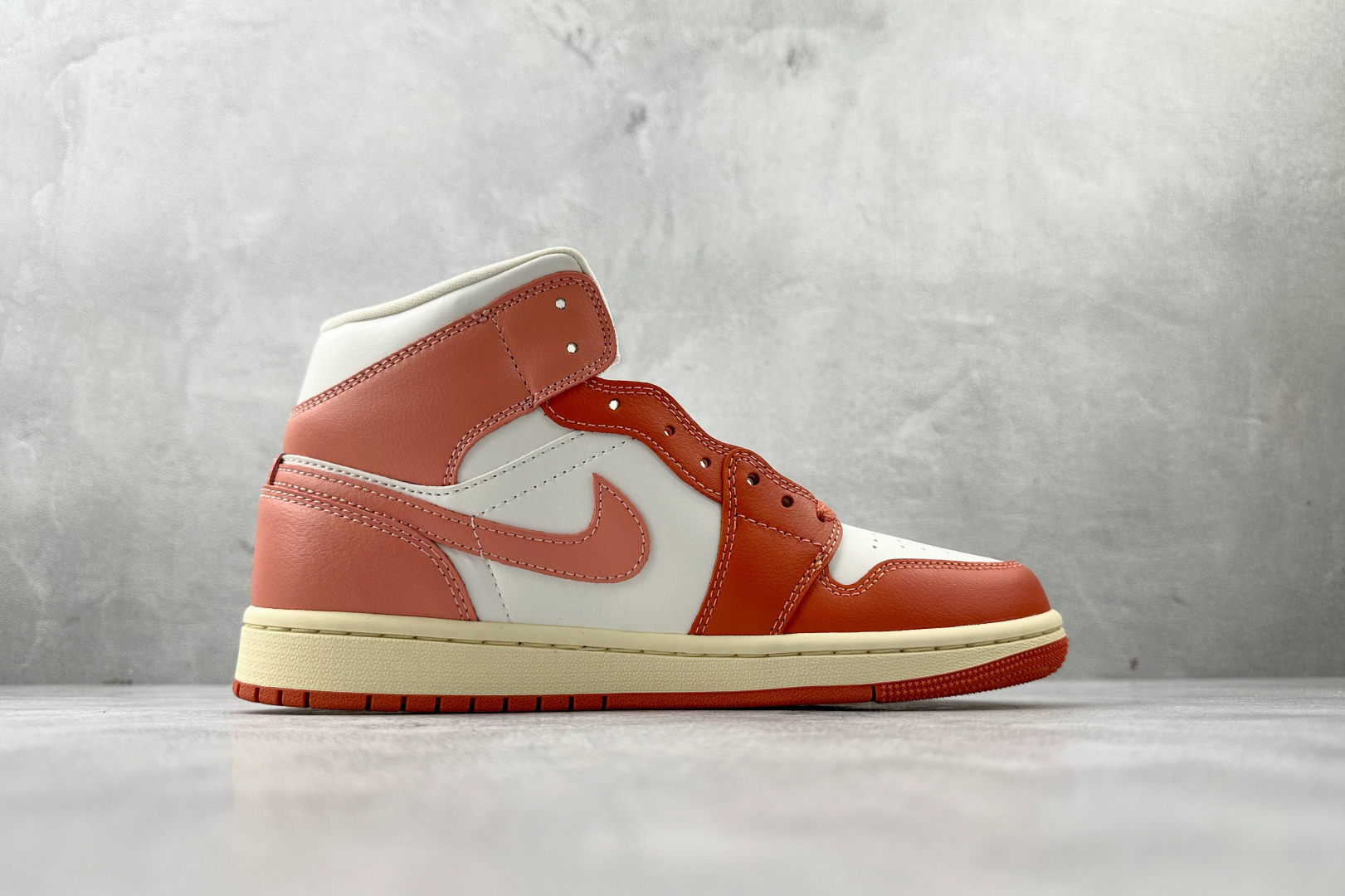 Jordan Air Jordan 1 白粉色 BQ6472-180