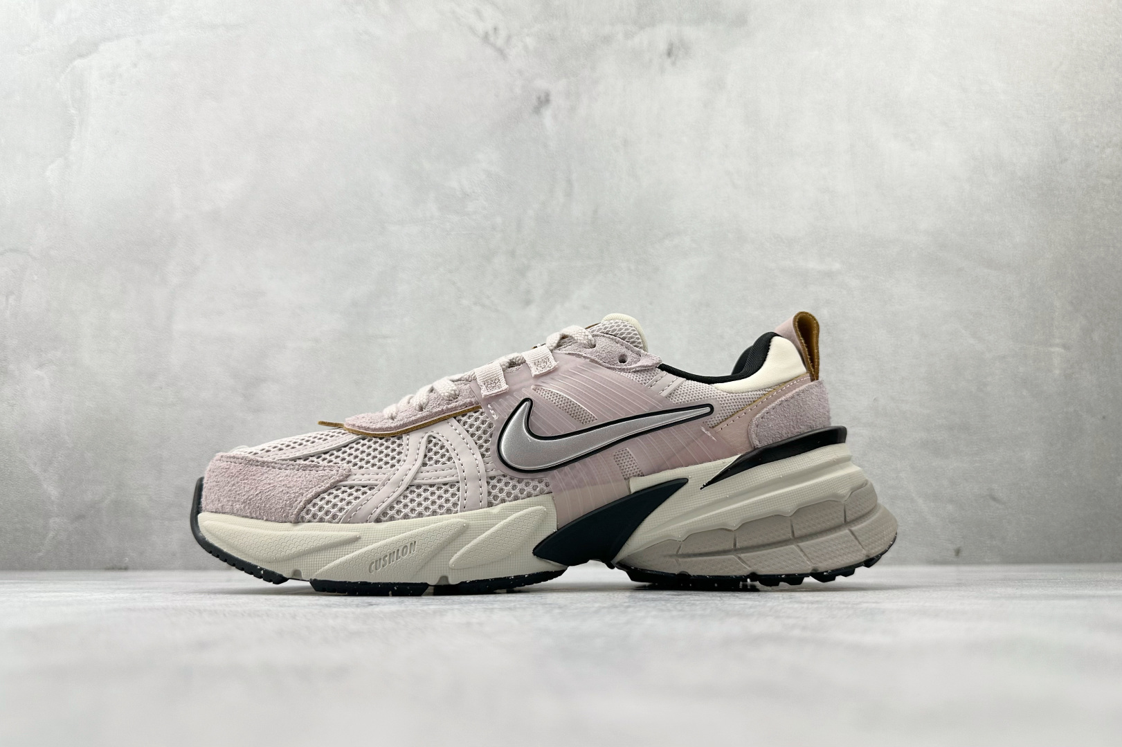 Nike V2K Run 粉色 FN6703-001