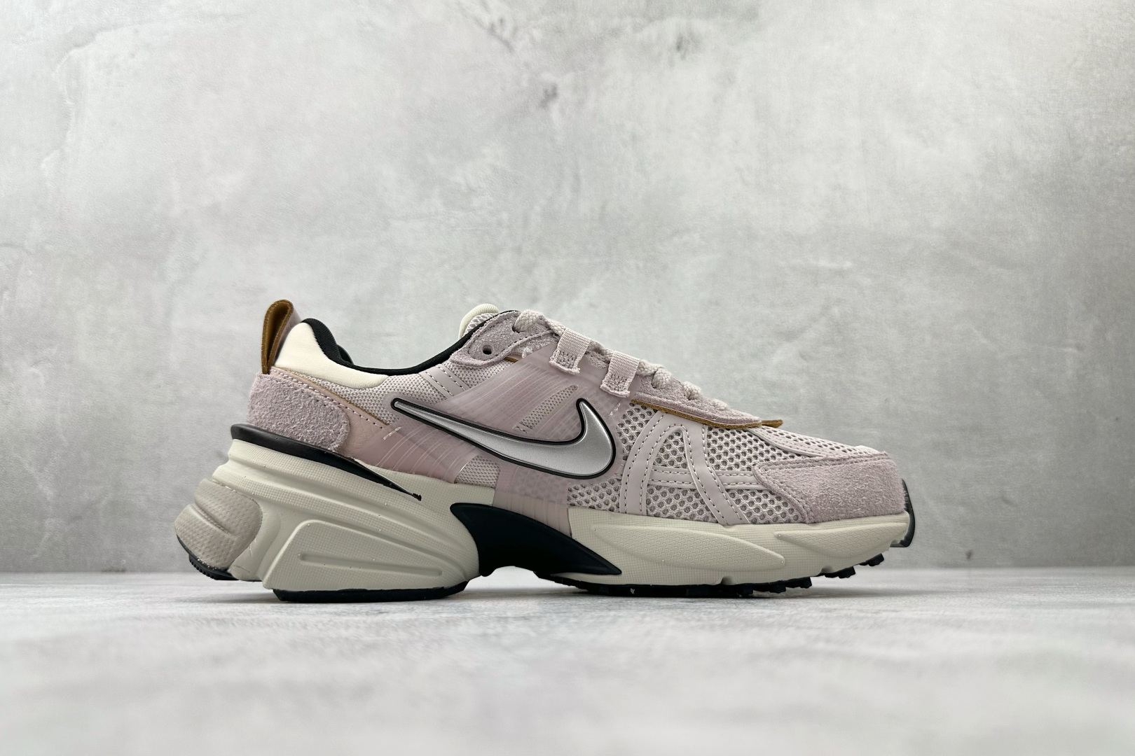 Nike V2K Run 粉色 FN6703-001