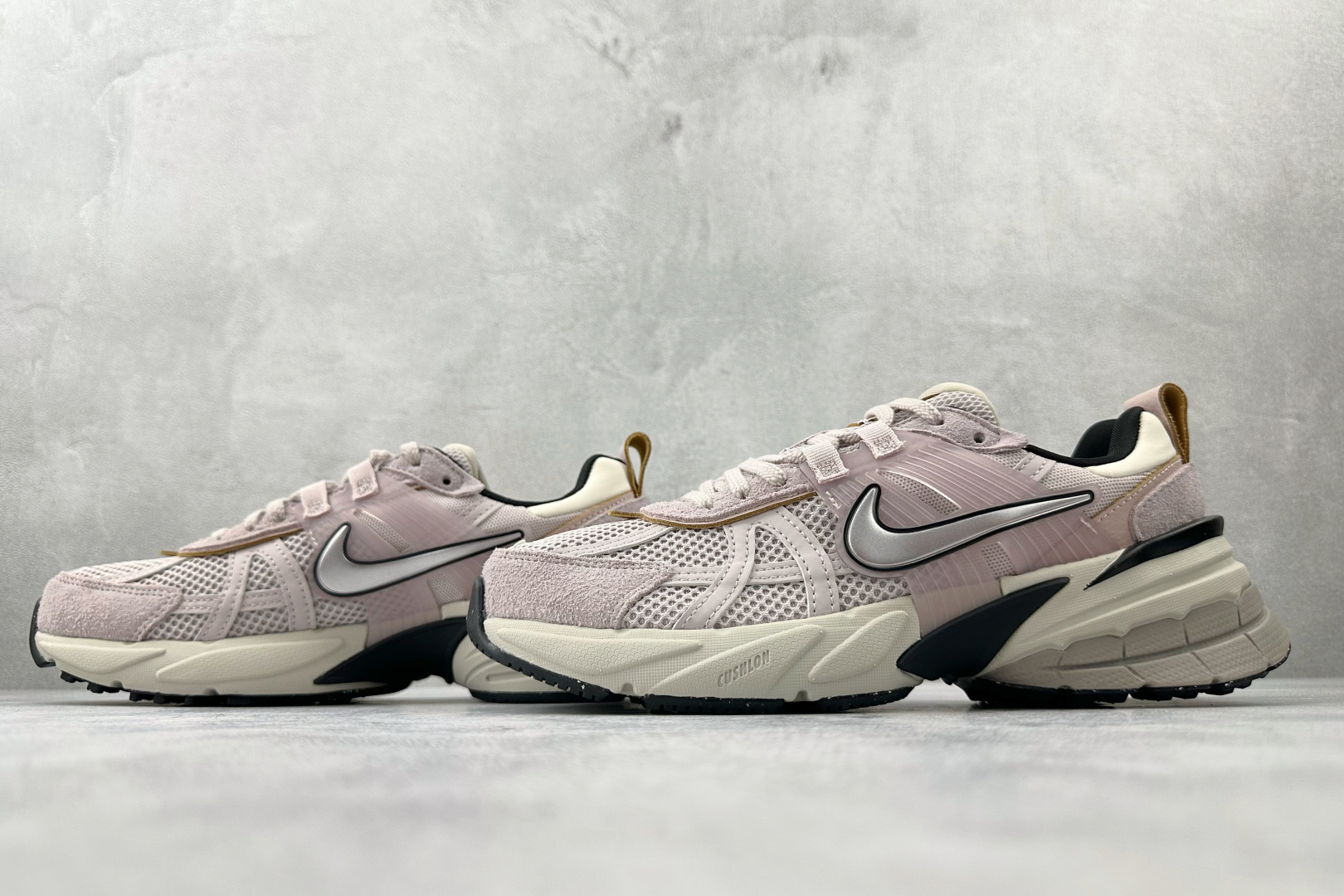 Nike V2K Run 粉色 FN6703-001