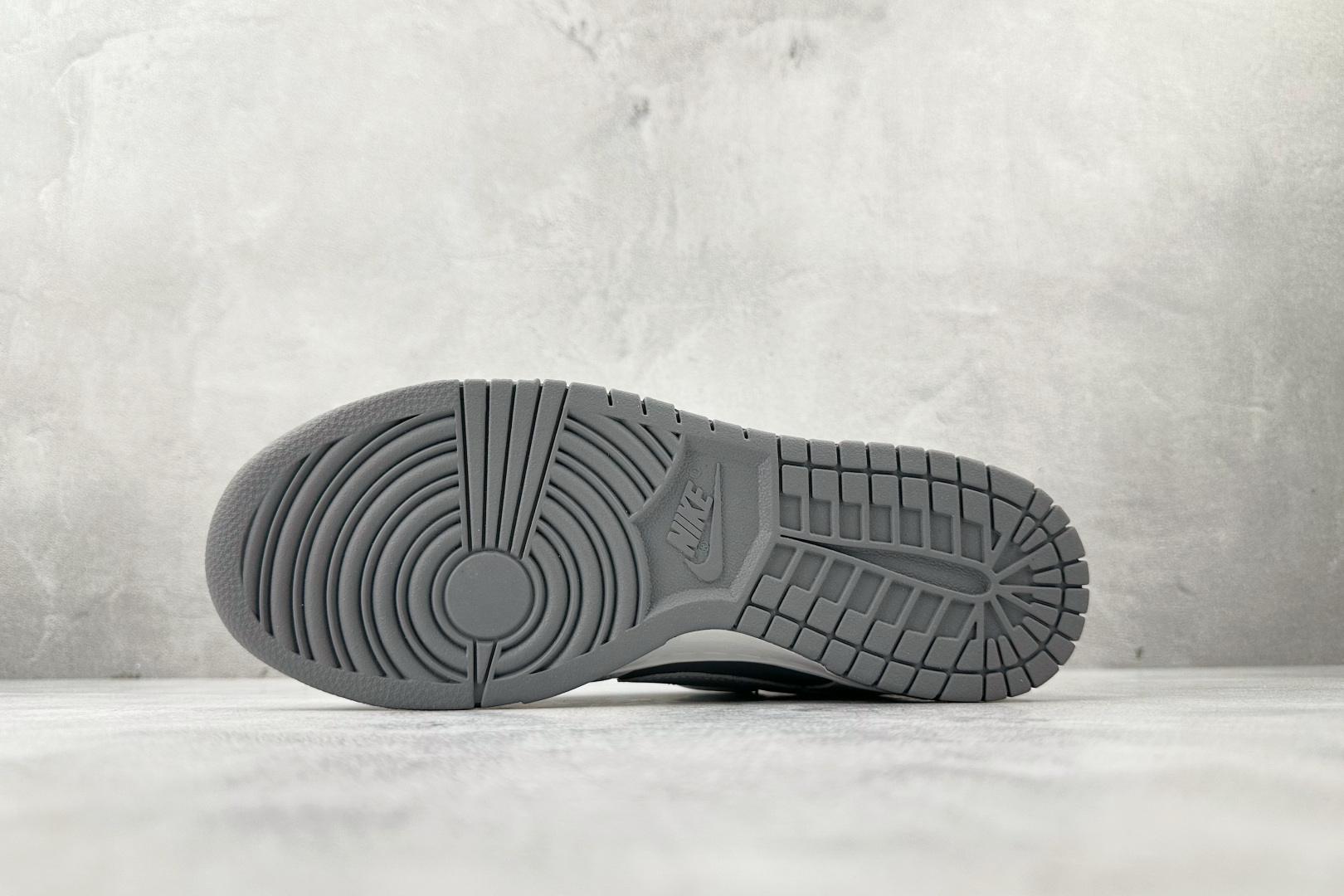 YC 双十一特价双十一特价【定制球鞋】Nike Dunk 封狼居胥 白灰货号：WG0528-111尺码：